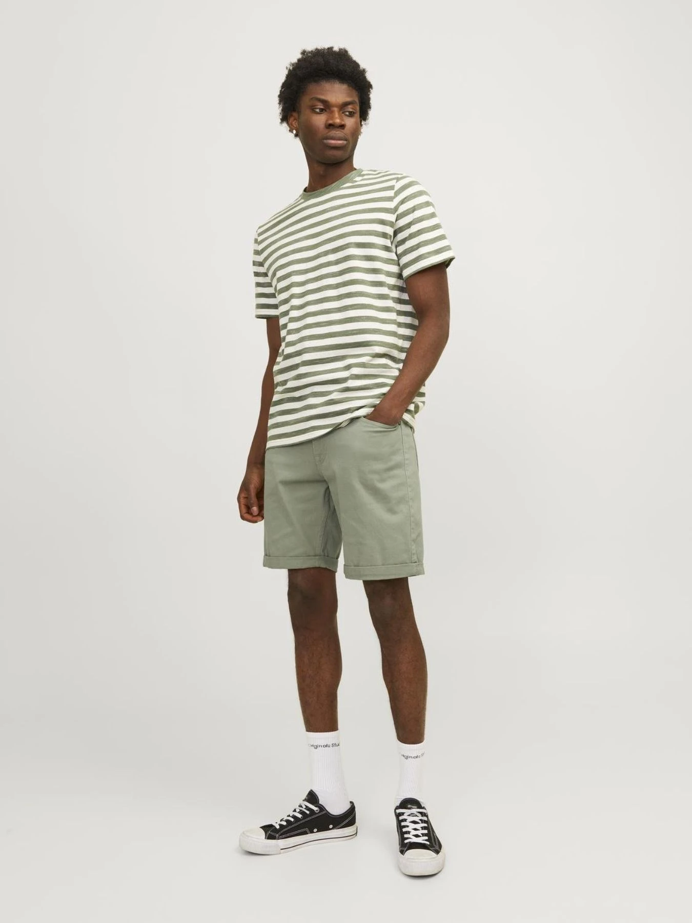 Шорты JACK & JONES модель 12165892_OilGreen Шорты JACK & JONES модель 12165892_OilGreen Фото