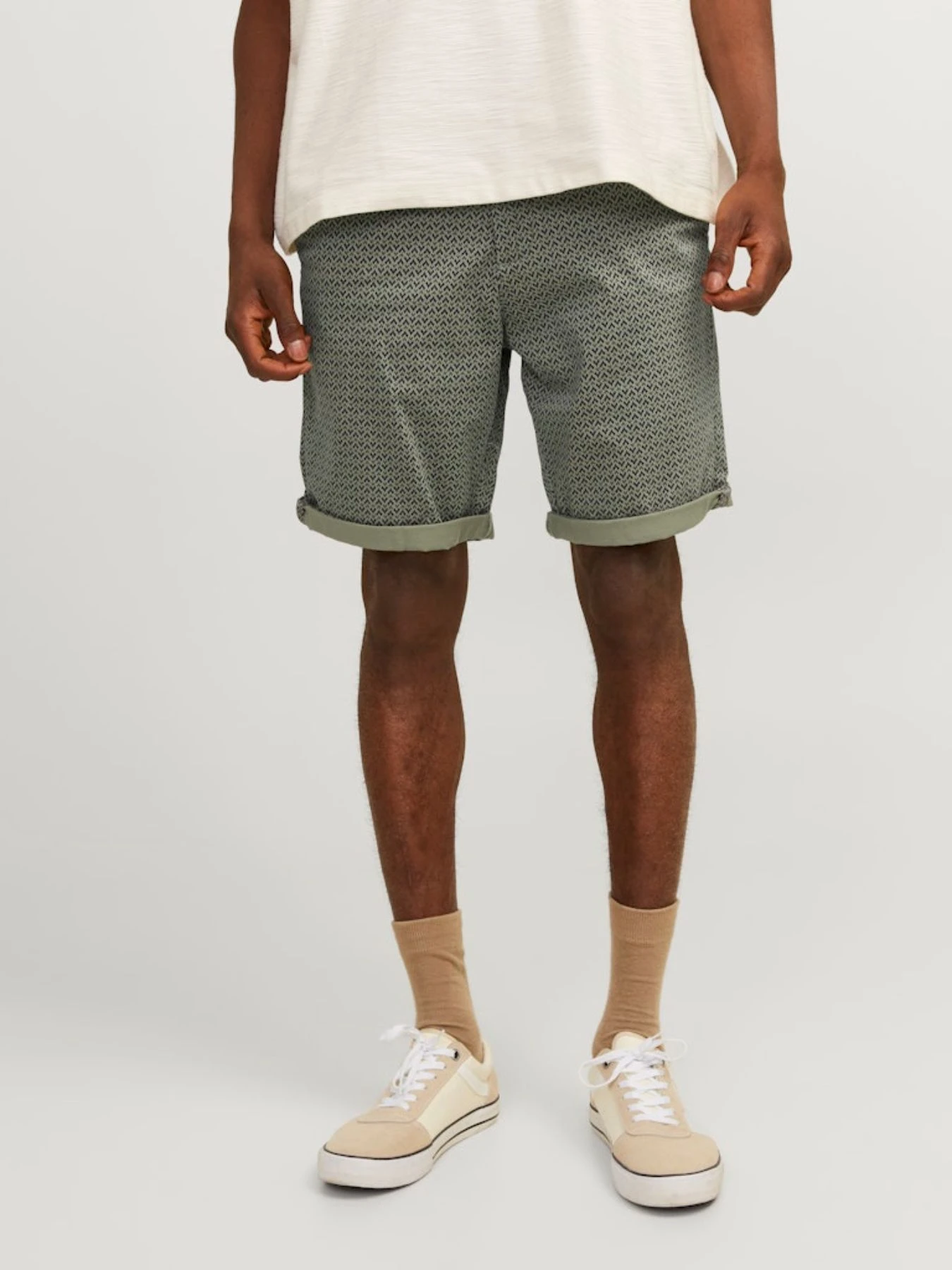 Шорты JACK & JONES модель 12230336_OilGreen Шорты JACK & JONES модель 12230336_OilGreen Фото