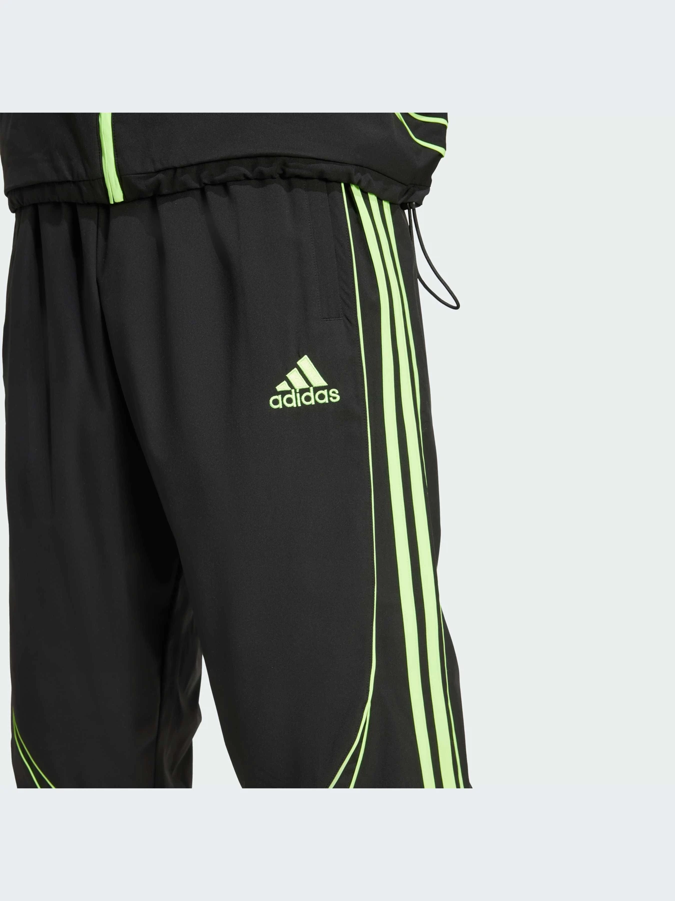 Брюки Adidas Adicolor модель JW5869-KZ Брюки Adidas Adicolor модель JW5869-KZ Фото