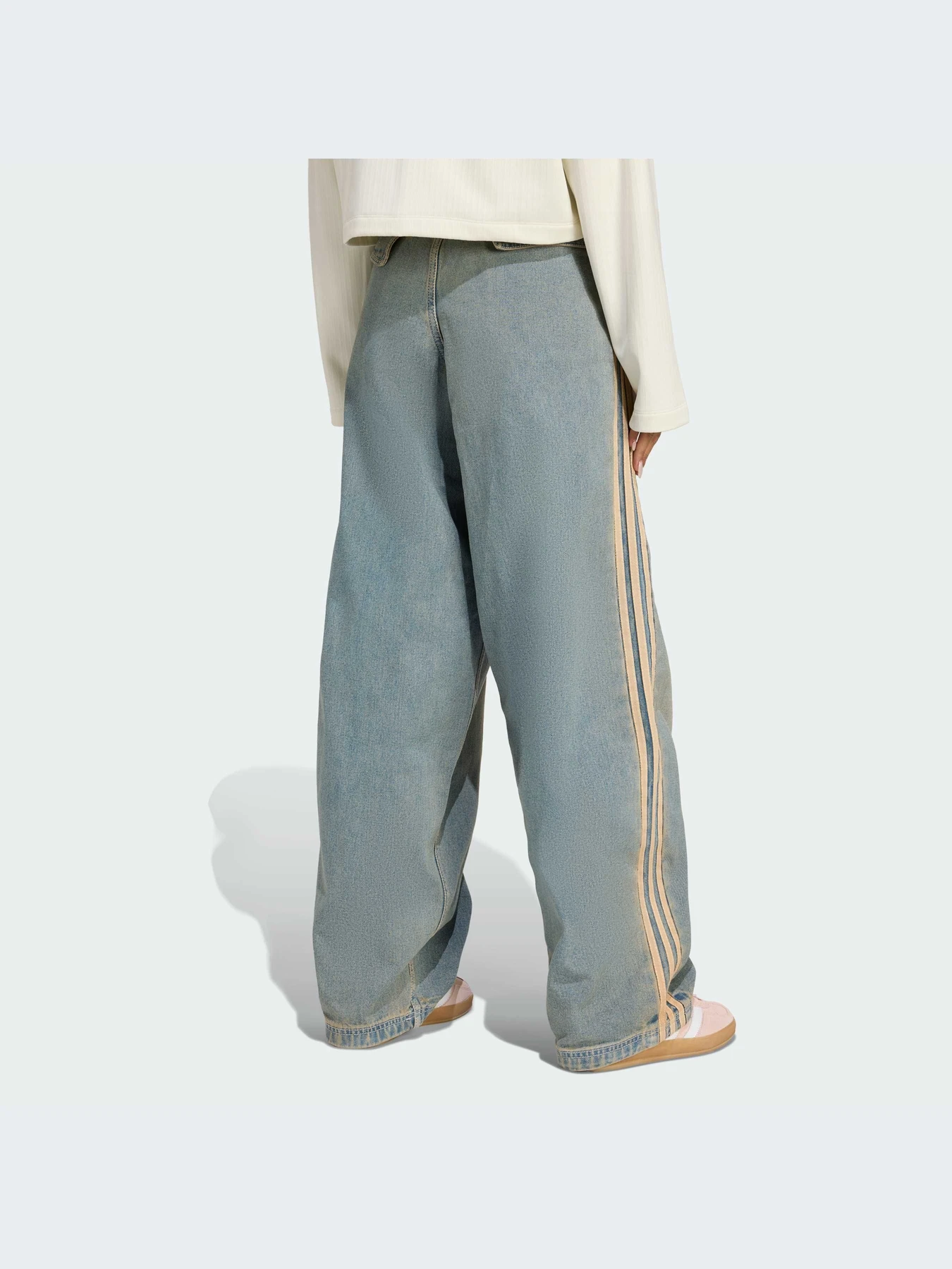 Брюки Adidas модель JY2868-KZ Брюки Adidas модель JY2868-KZ Фото