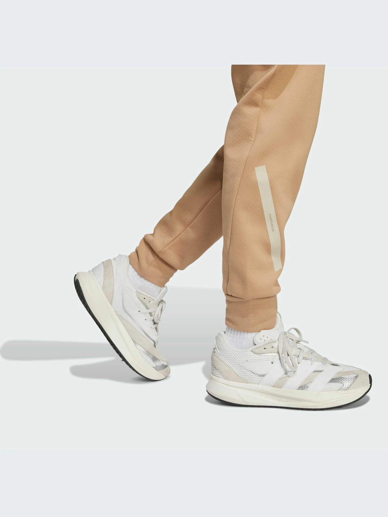 Брюки Adidas ZNE модель JW4002-KZ Брюки Adidas ZNE модель JW4002-KZ Фото