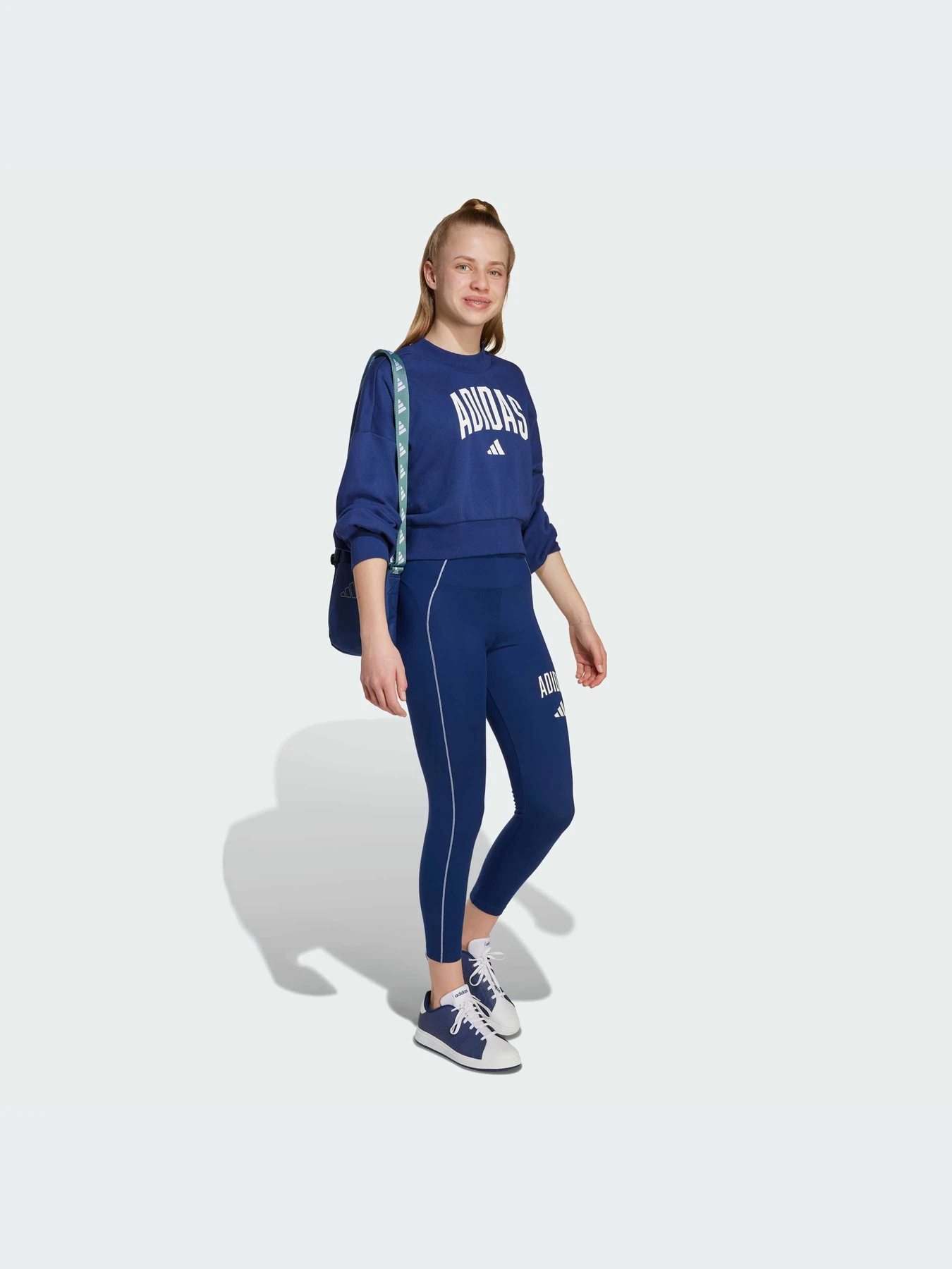 Худи и свитшоты Adidas модель JM1535-KZ Худи и свитшоты Adidas модель JM1535-KZ Фото