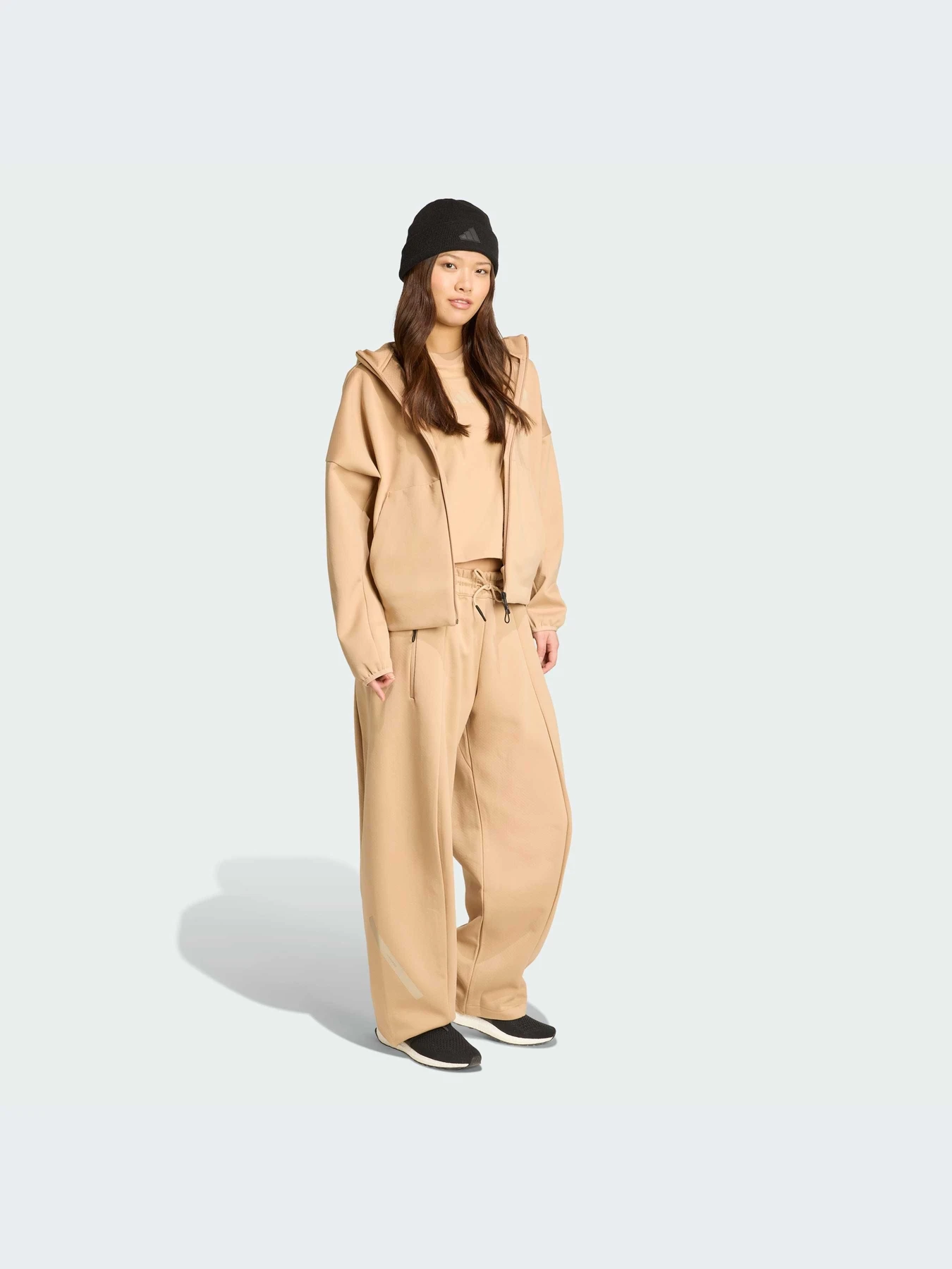 Худи и свитшоты Adidas ZNE модель JY5970-KZ Худи и свитшоты Adidas ZNE модель JY5970-KZ Фото