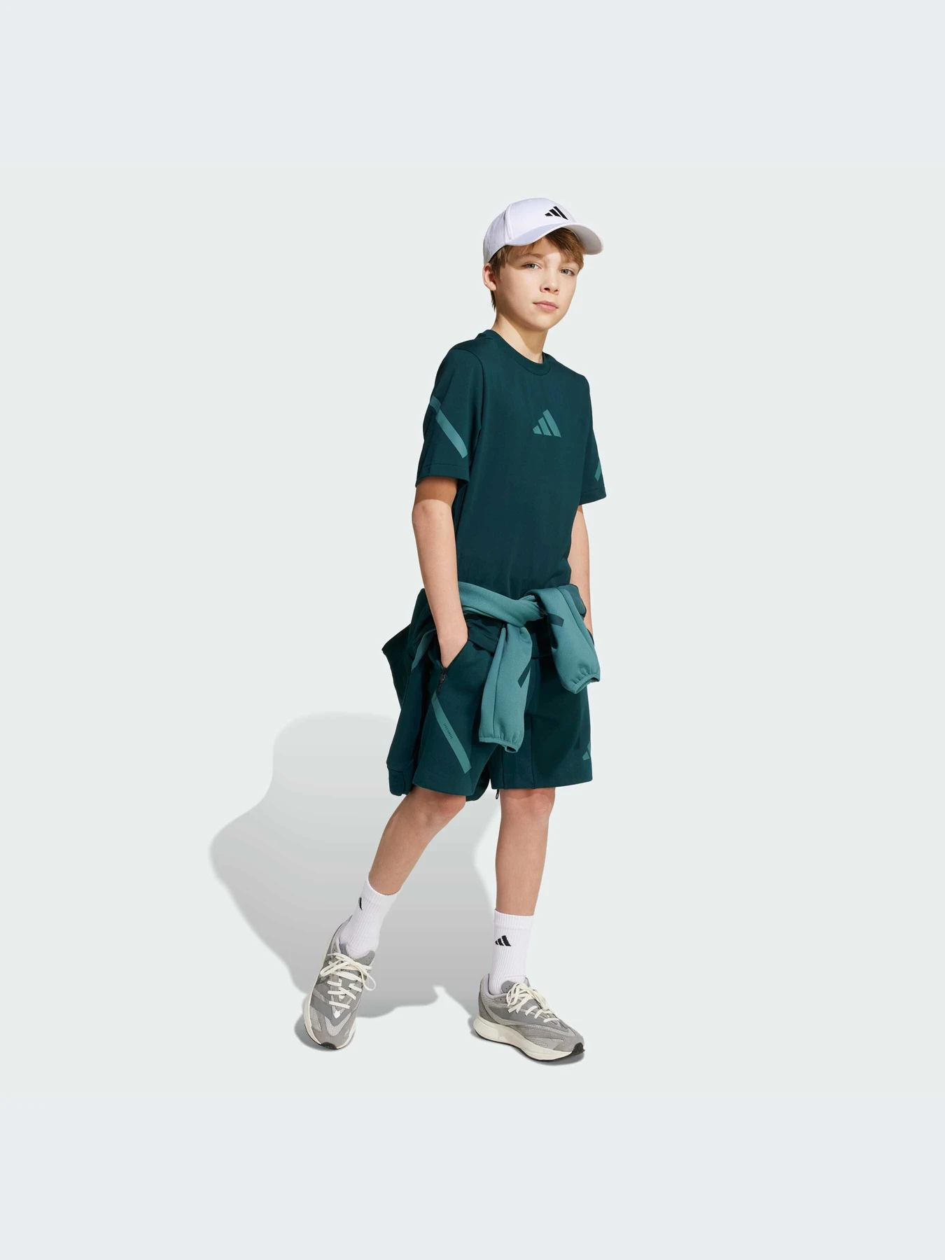 Футболки и поло Adidas ZNE модель JW2432-KZ Футболки и поло Adidas ZNE модель JW2432-KZ Фото