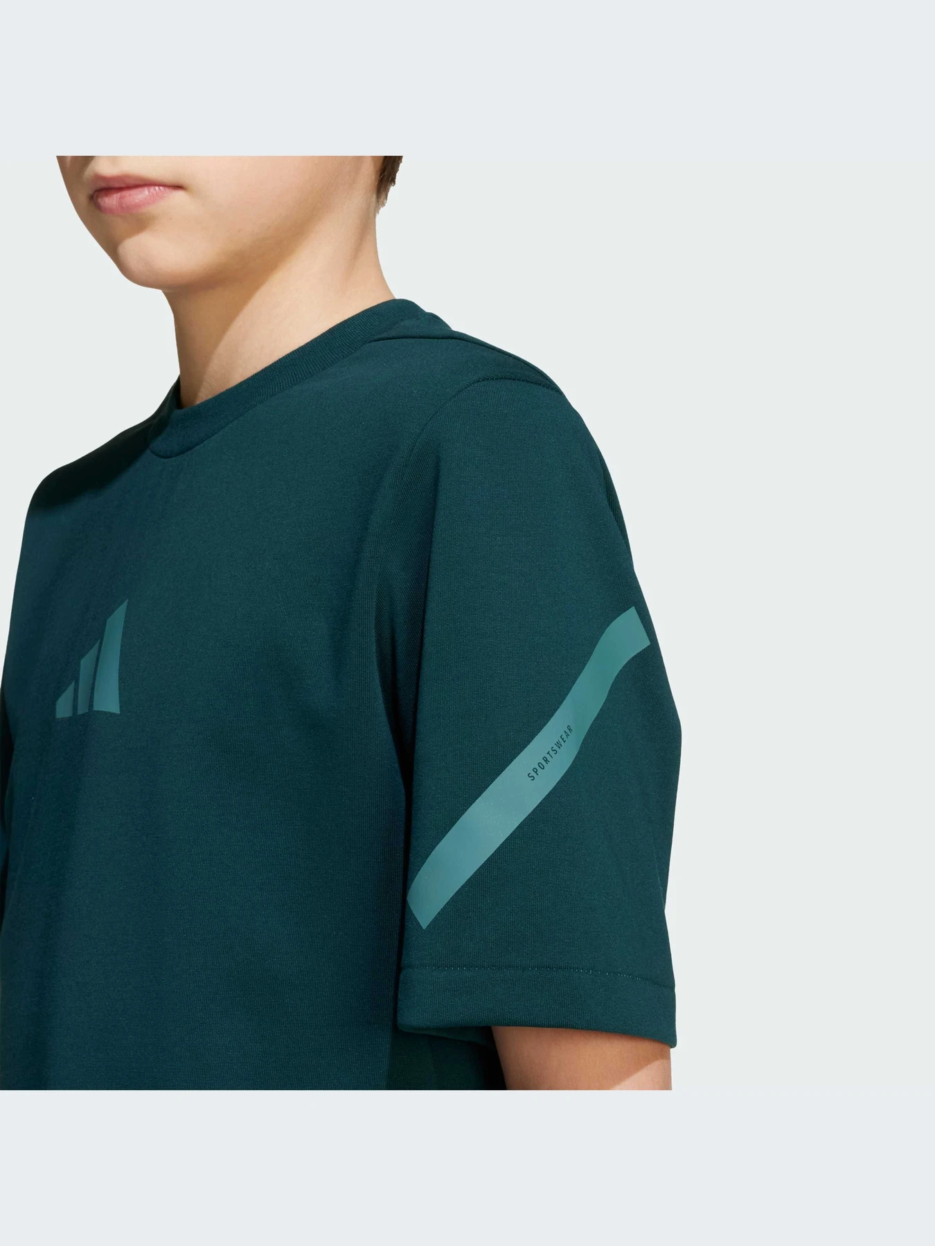 Футболки и поло Adidas ZNE модель JW2432-KZ Футболки и поло Adidas ZNE модель JW2432-KZ Фото