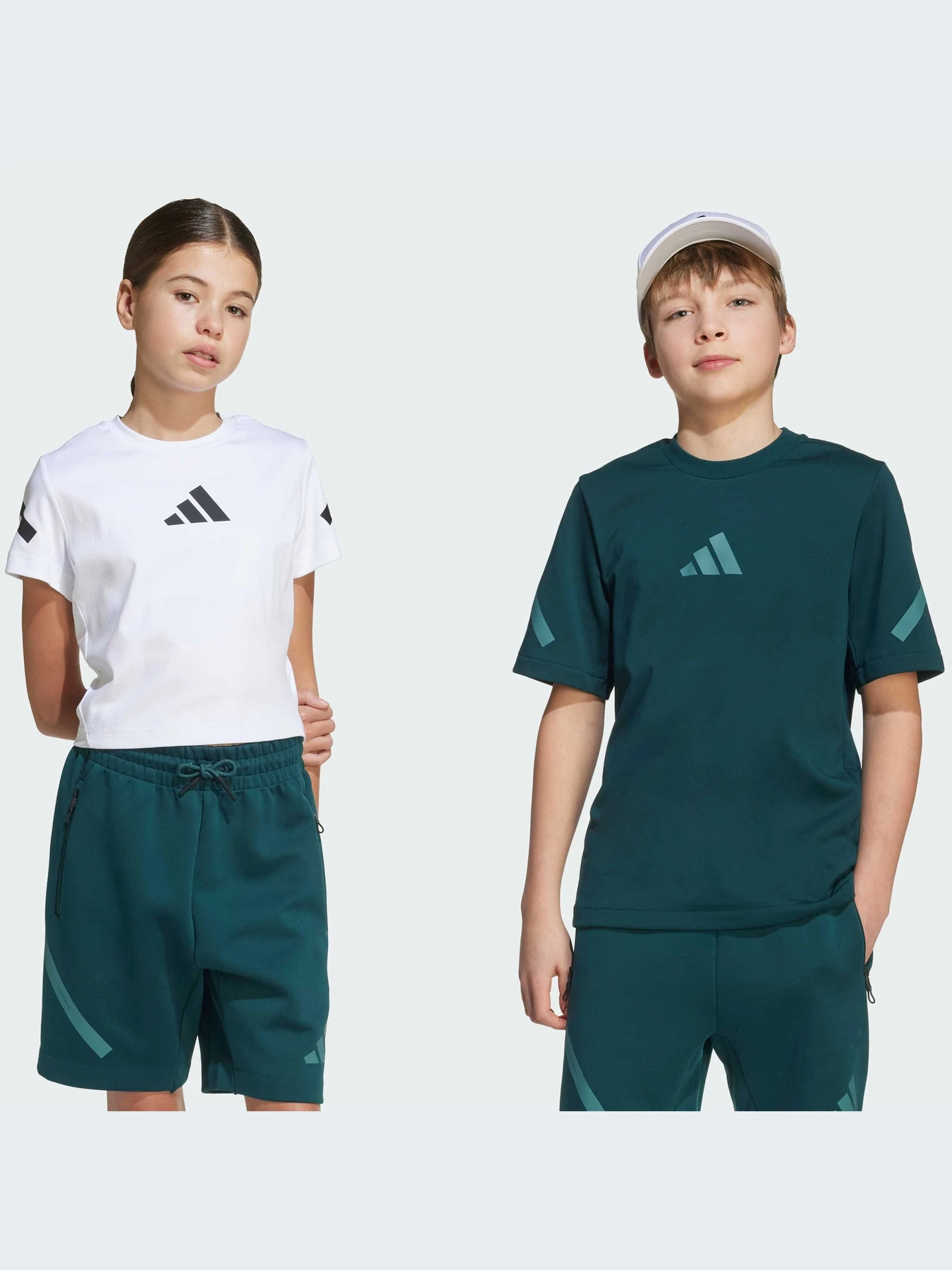 Футболки и поло Adidas ZNE модель JW2432-KZ Футболки и поло Adidas ZNE модель JW2432-KZ Фото