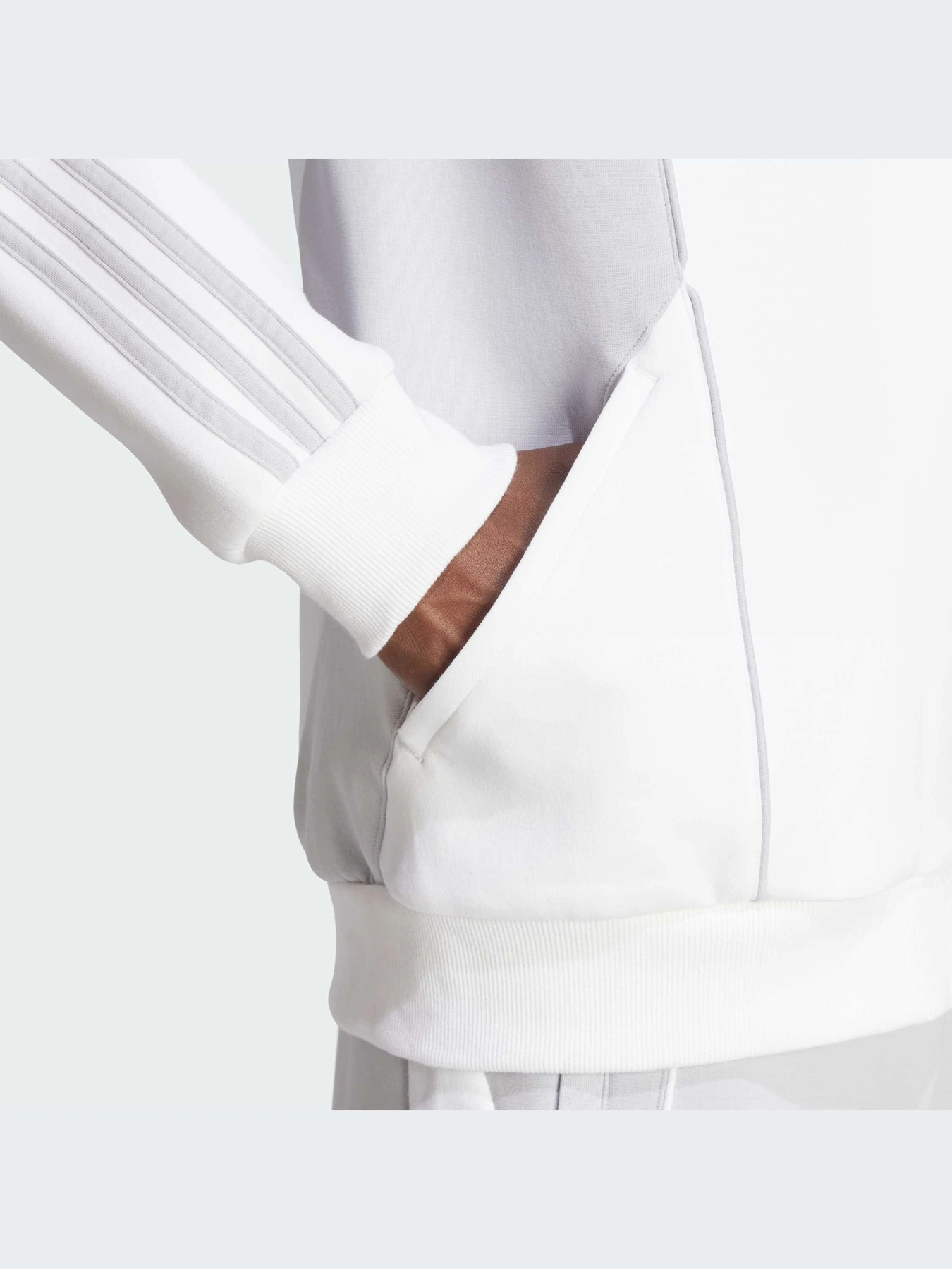 Худи и свитшоты Adidas модель JN3069-KZ Худи и свитшоты Adidas модель JN3069-KZ Фото