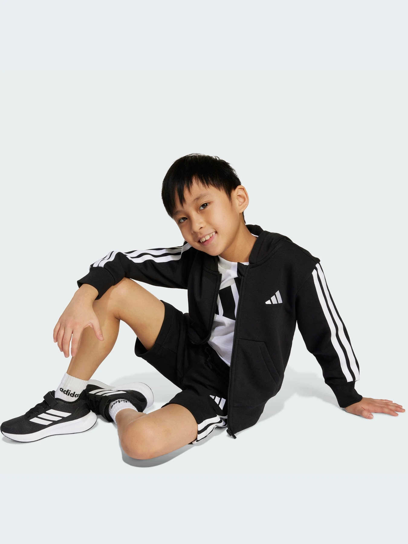 Худи и свитшоты Adidas модель JM0894-KZ Худи и свитшоты Adidas модель JM0894-KZ Фото