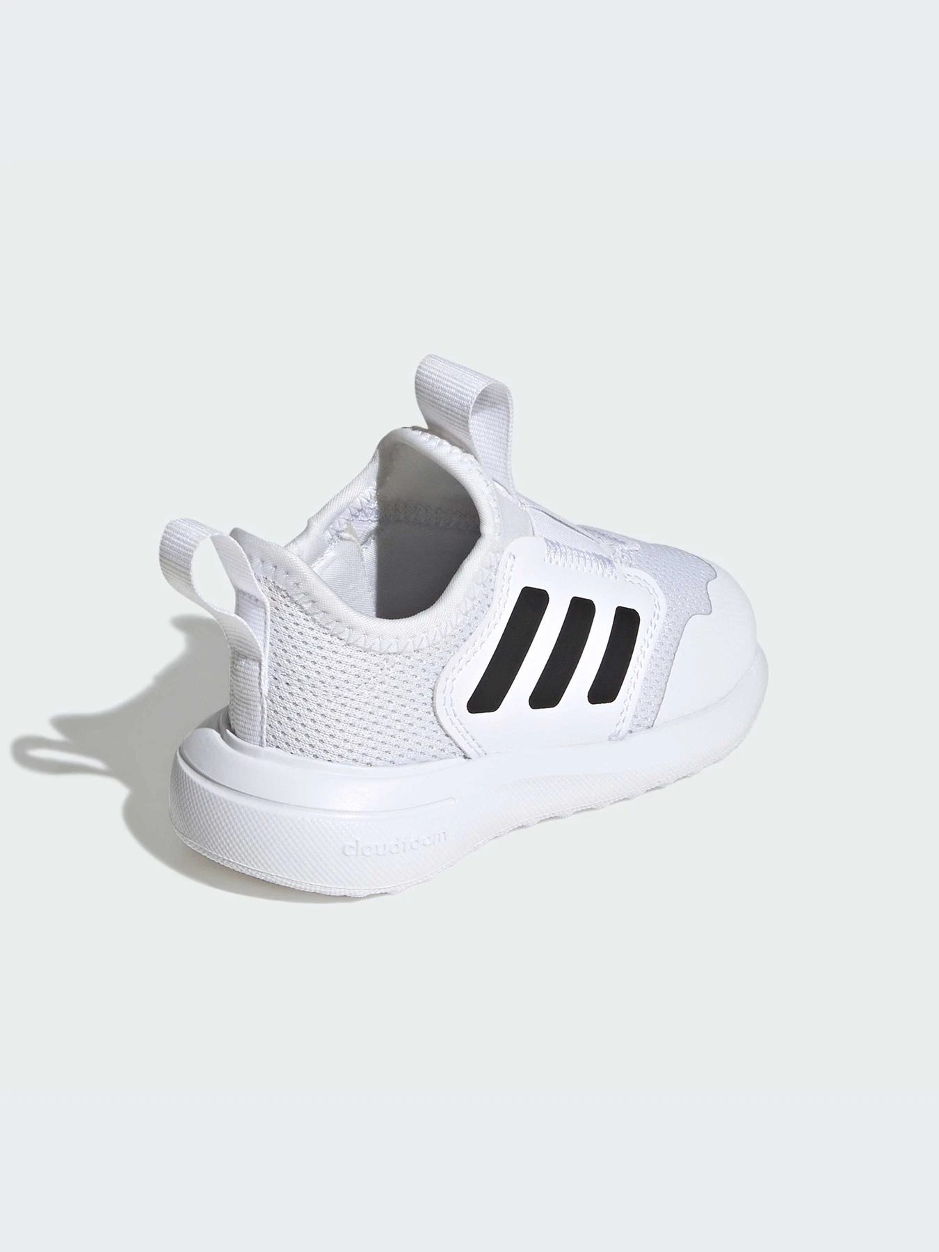 Кроссовки Adidas модель IH1057-KZ Кроссовки Adidas модель IH1057-KZ Фото