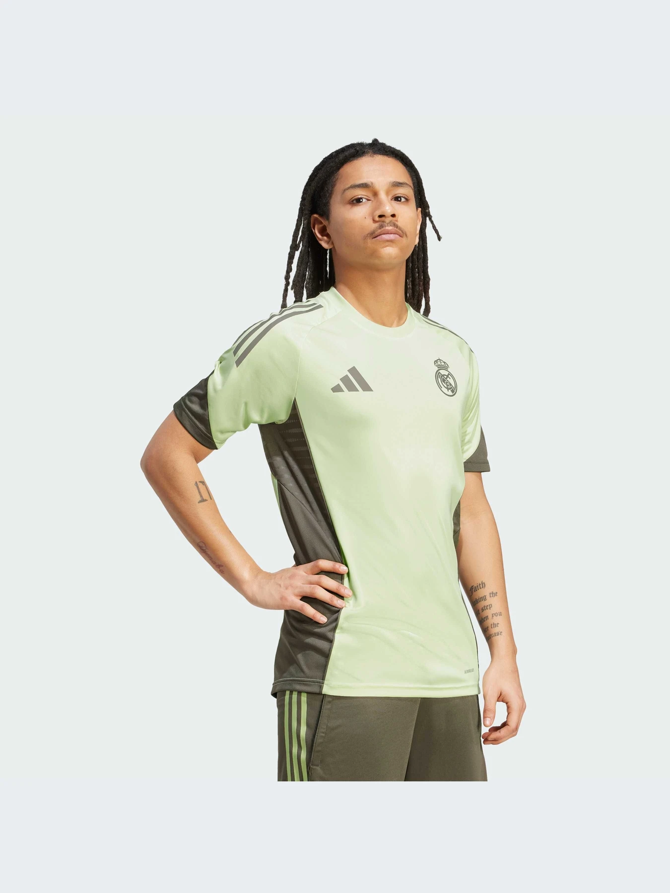 Футболки и поло Adidas Tiro модель JP3977-KZ Футболки и поло Adidas Tiro модель JP3977-KZ Фото