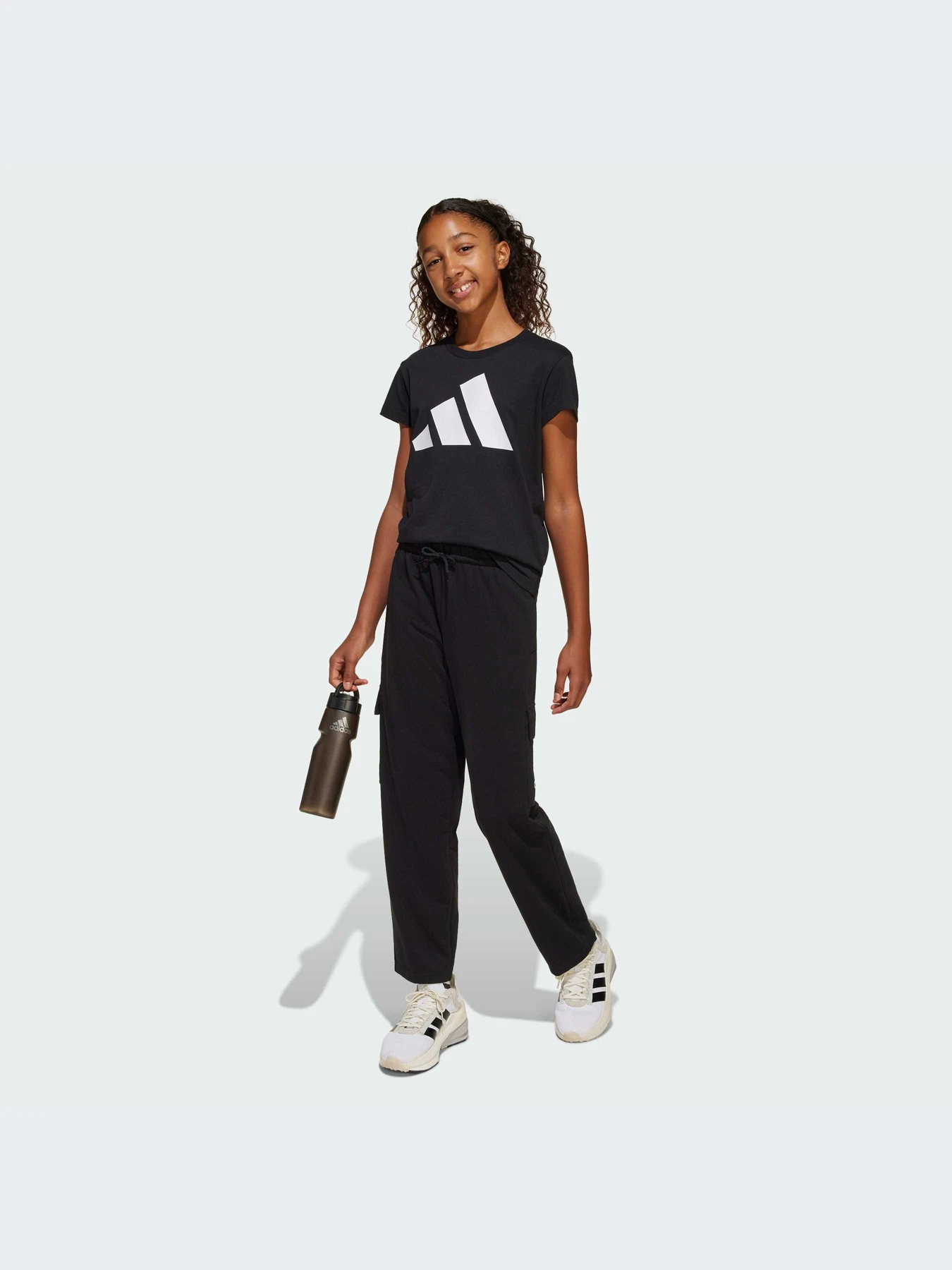 Брюки Adidas Adidas Essentials модель JC9738-KZ Брюки Adidas Adidas Essentials модель JC9738-KZ Фото