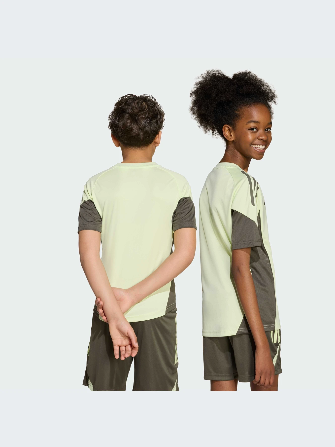 Футболки и поло Adidas модель JP3976-KZ Футболки и поло Adidas модель JP3976-KZ Фото