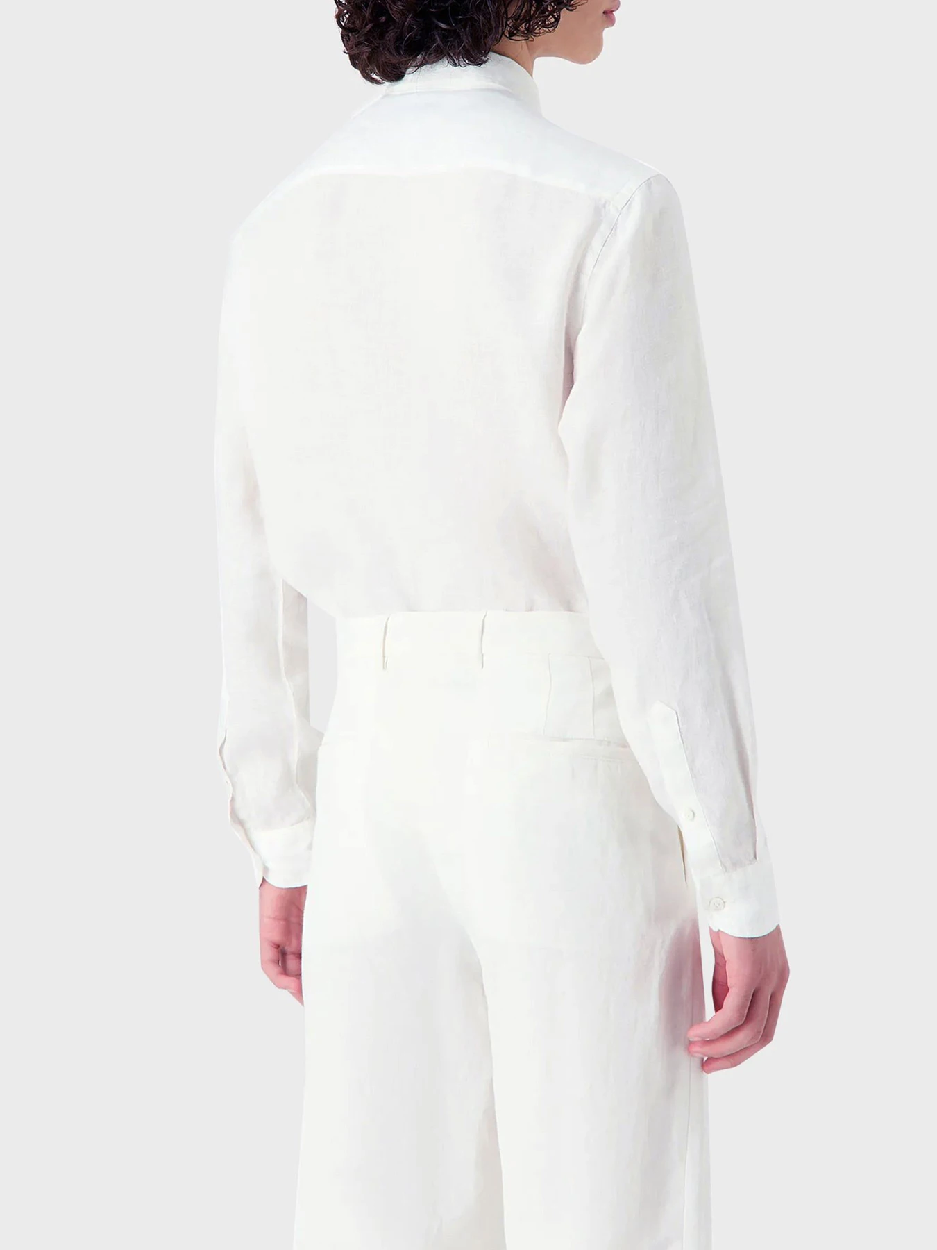 Рубашки Emporio Armani модель E31SM0-F1011-103 Рубашки Emporio Armani модель E31SM0-F1011-103 Фото