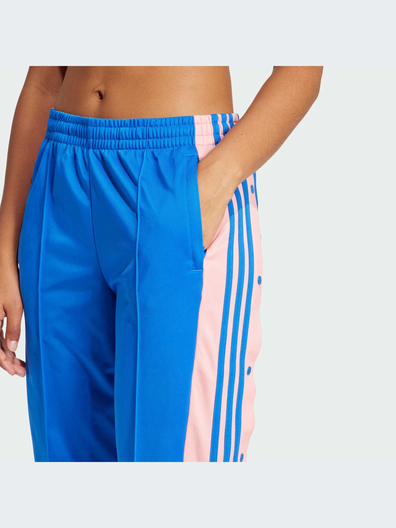 Брюки Adidas Adicolor модель JP2307-KZ Брюки Adidas Adicolor модель JP2307-KZ Фото