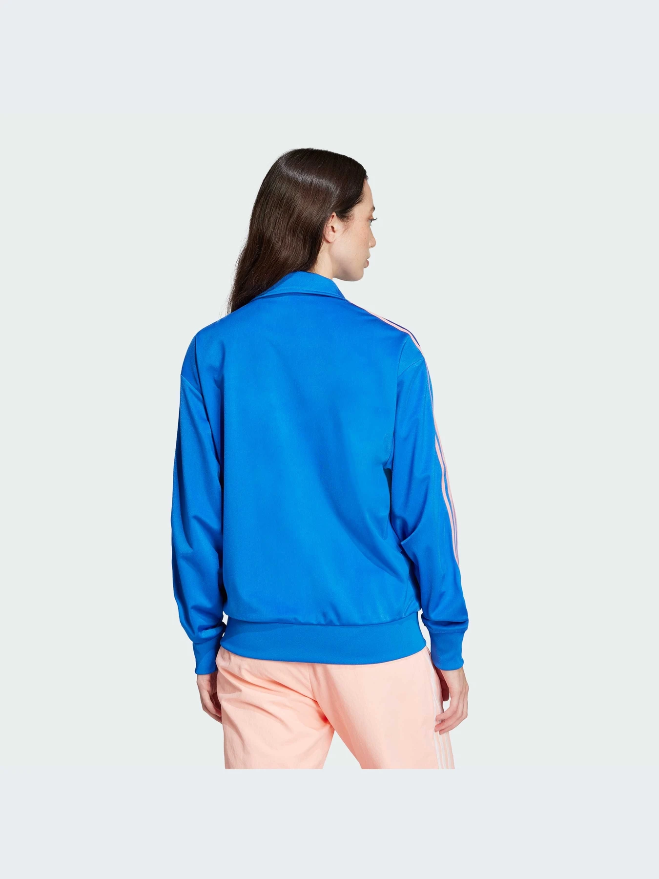 Худи и свитшоты Adidas Adicolor модель JP2301-KZ Худи и свитшоты Adidas Adicolor модель JP2301-KZ Фото