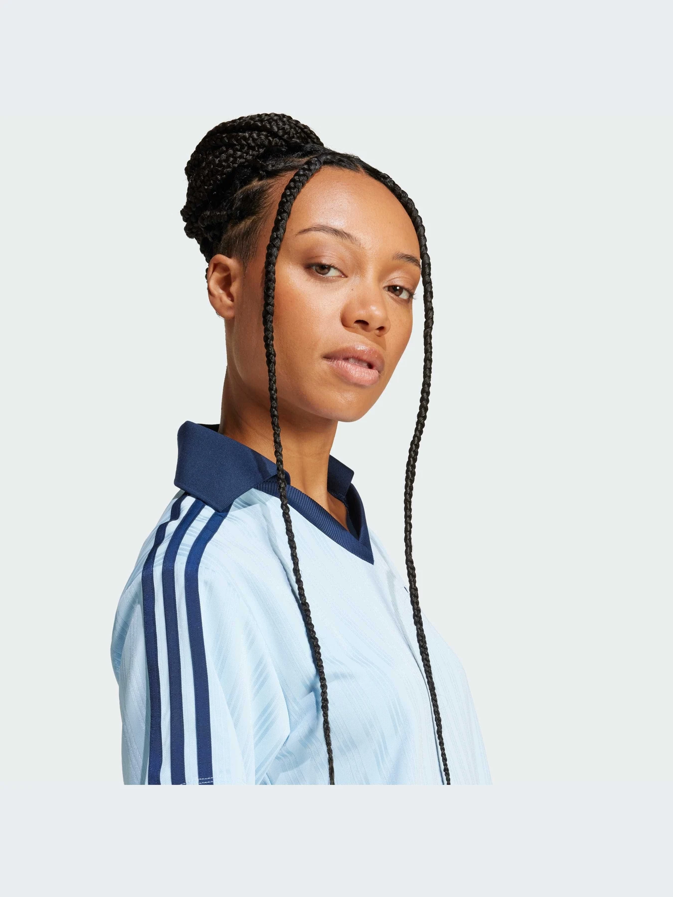 Платья Adidas Adicolor модель JD5879-KZ Платья Adidas Adicolor модель JD5879-KZ Фото