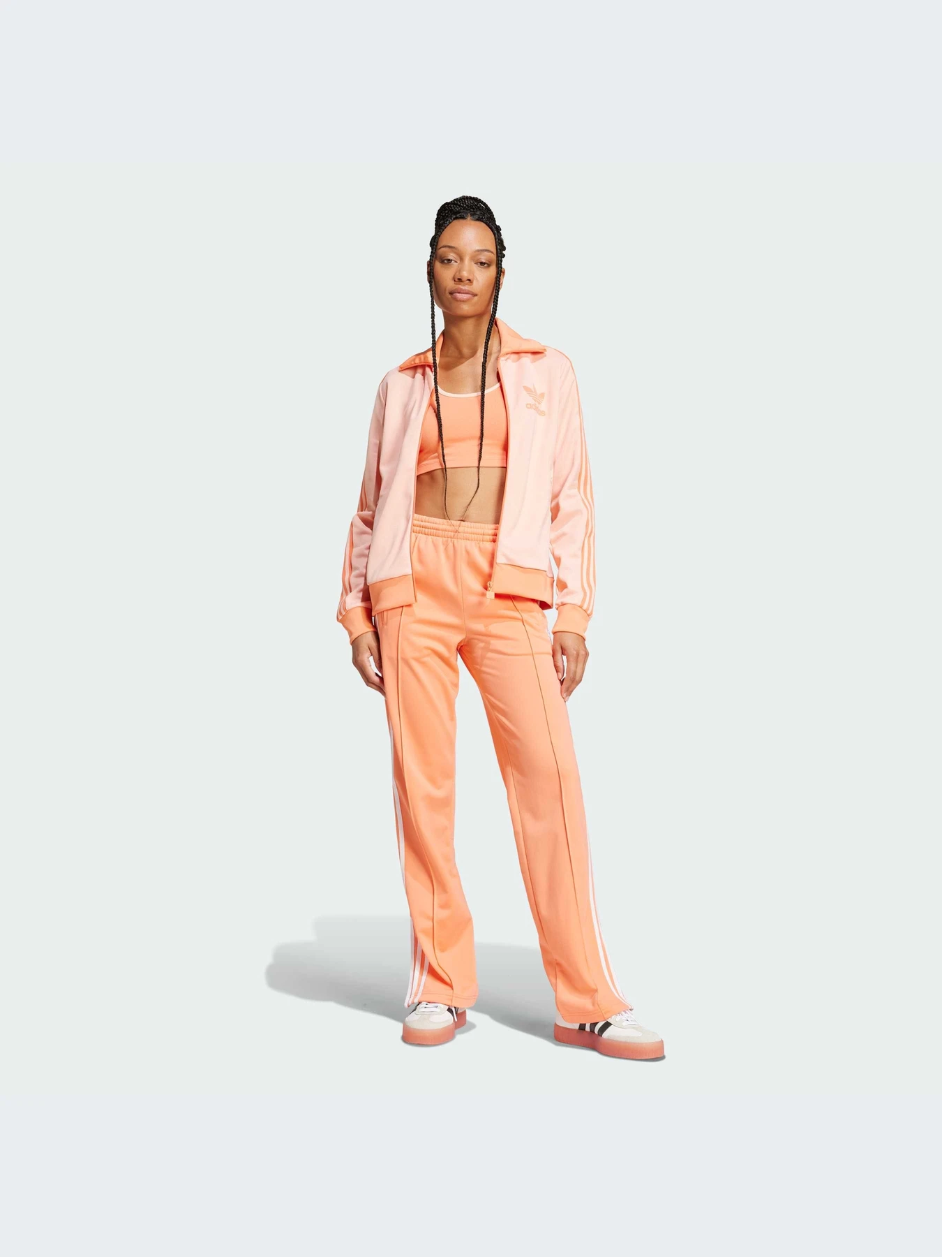 Футболки и поло Adidas Adicolor модель JD4616-KZ Футболки и поло Adidas Adicolor модель JD4616-KZ Фото