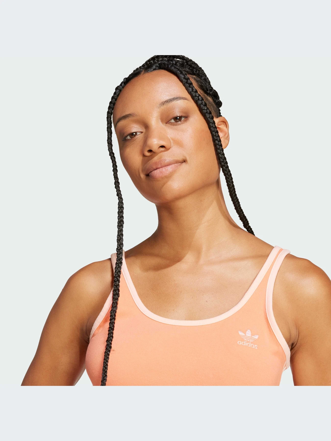 Футболки и поло Adidas Adicolor модель JD4616-KZ Футболки и поло Adidas Adicolor модель JD4616-KZ Фото