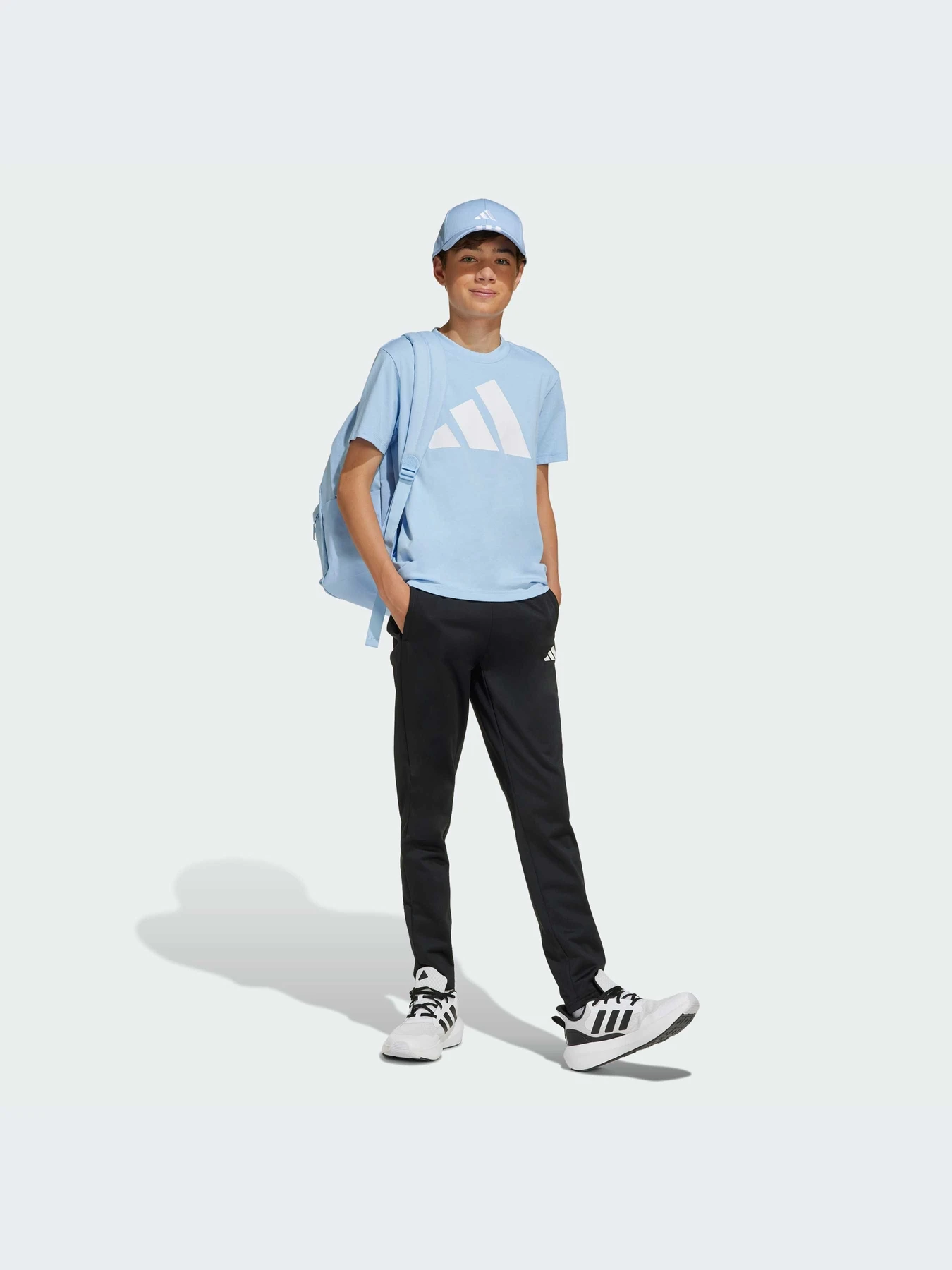 Футболки и поло Adidas модель JC9665-KZ Футболки и поло Adidas модель JC9665-KZ Фото