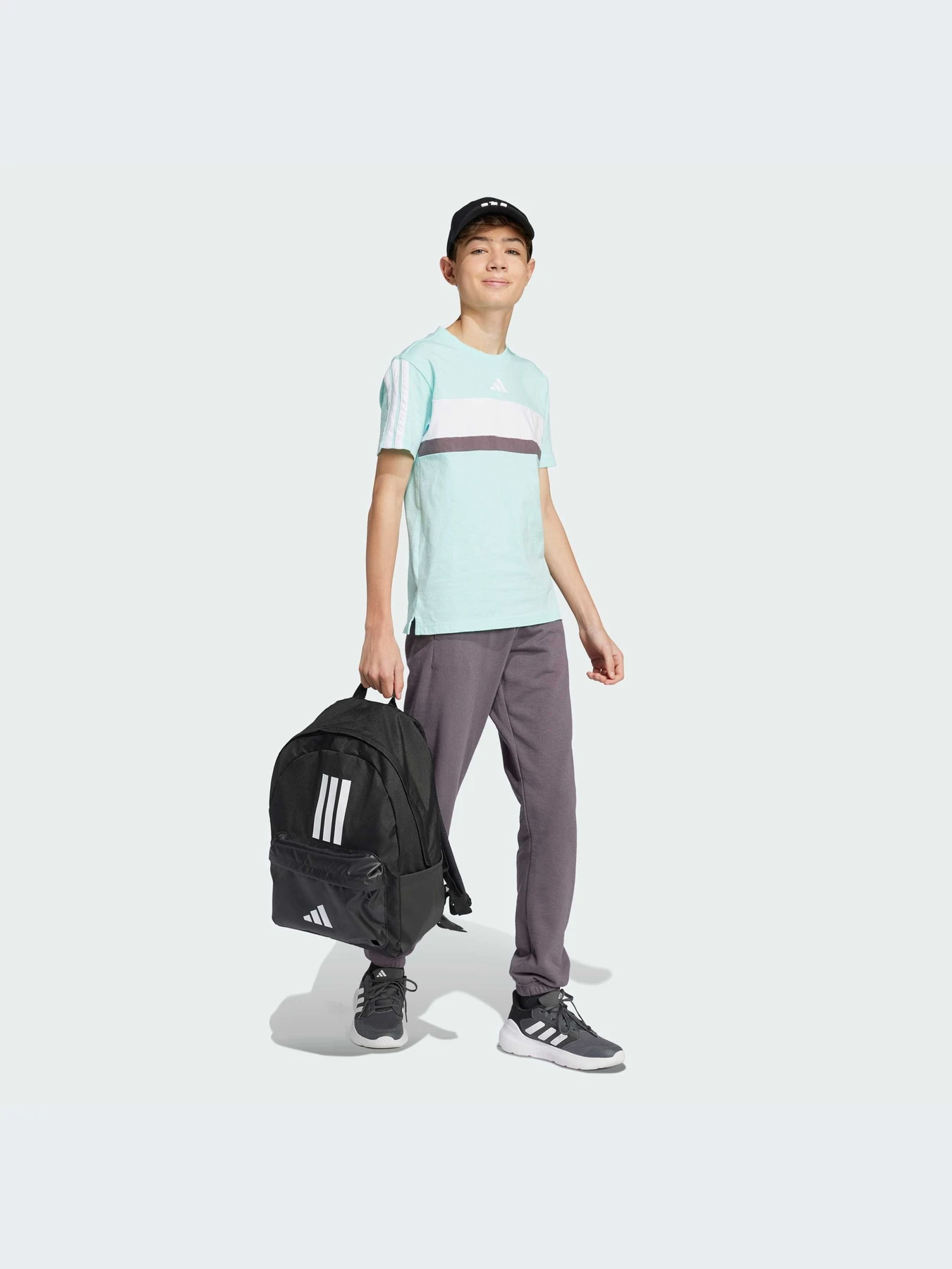 Футболки и поло Adidas модель JC9301-KZ Футболки и поло Adidas модель JC9301-KZ Фото
