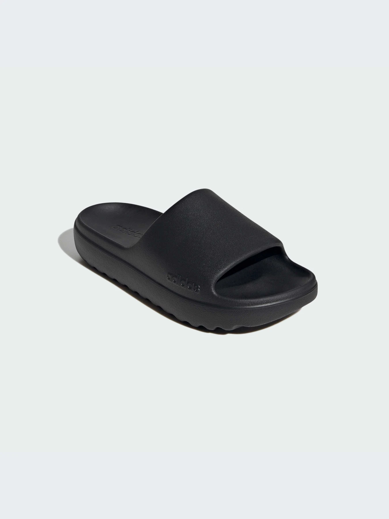 Шлёпанцы Adidas Adilette модель JP9580-KZ Шлёпанцы Adidas Adilette модель JP9580-KZ Фото