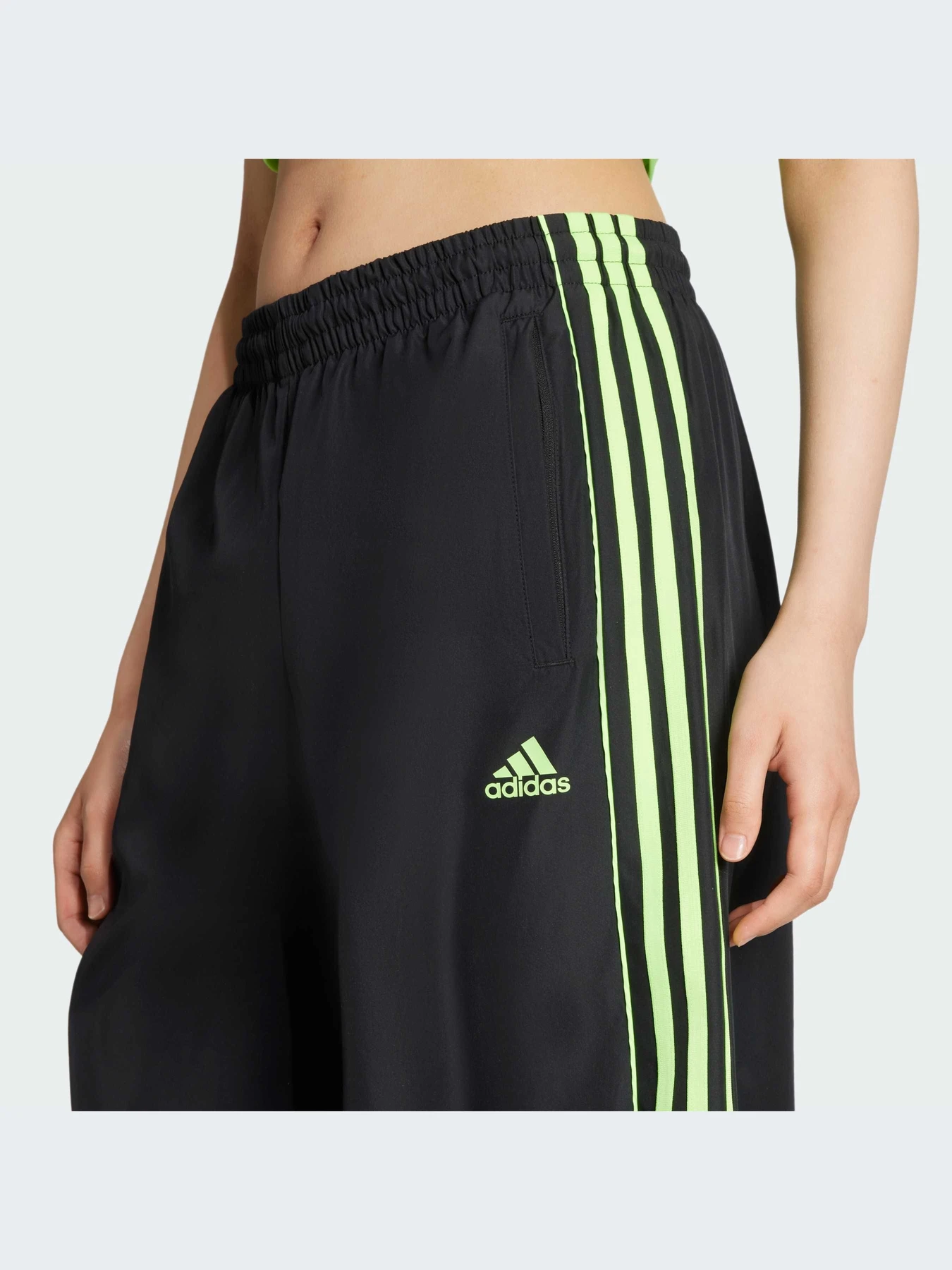 Брюки Adidas Adicolor модель JV7478-KZ Брюки Adidas Adicolor модель JV7478-KZ Фото