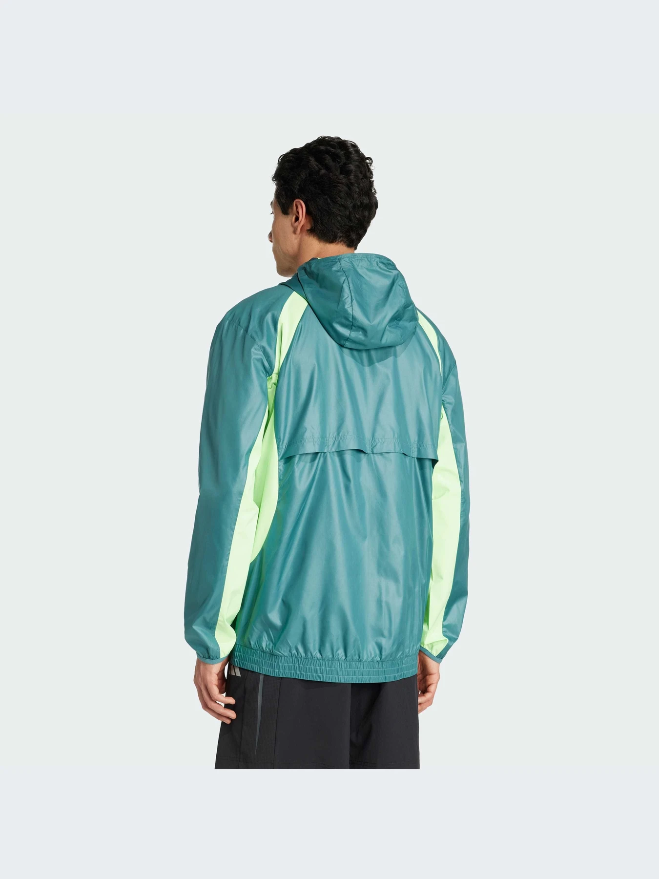 Куртки и дубленки Adidas модель JY4225-KZ Куртки и дубленки Adidas модель JY4225-KZ Фото