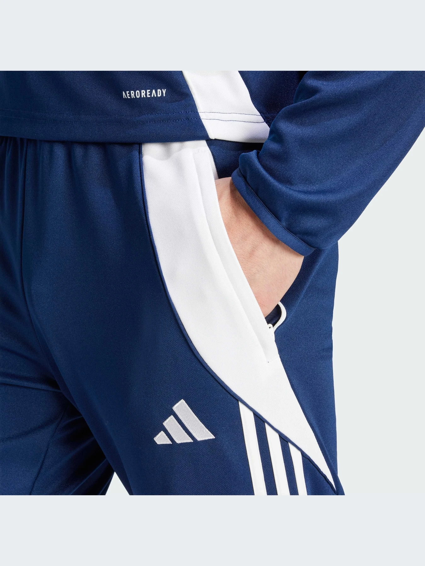 Брюки Adidas Tiro модель IR9343-KZ Брюки Adidas Tiro модель IR9343-KZ Фото