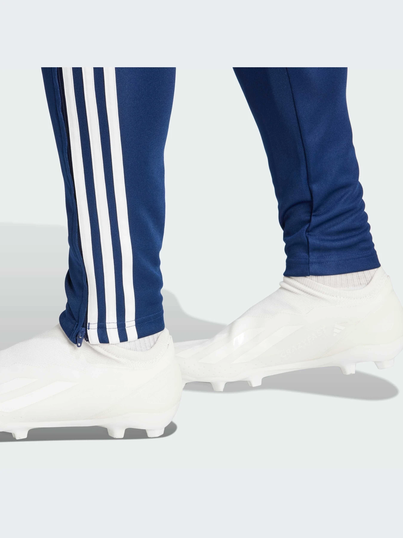 Брюки Adidas Tiro модель IR9343-KZ Брюки Adidas Tiro модель IR9343-KZ Фото