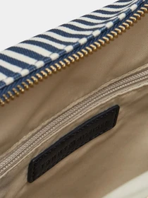 Сумки Tommy Hilfiger модель AW0AW17203-0GY Фото