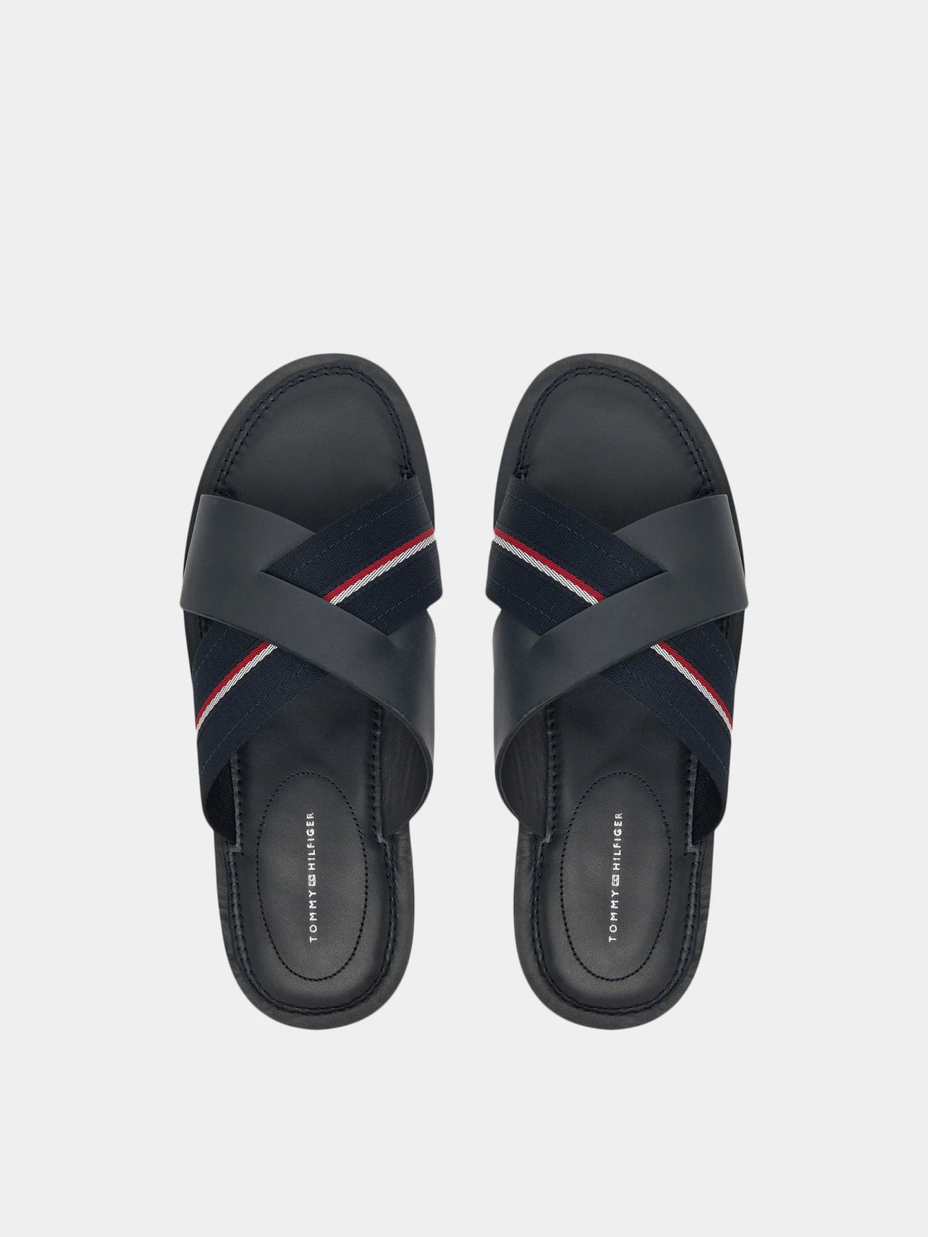 Шлёпанцы Tommy Hilfiger модель FM0FM05415-DW5 Шлёпанцы Tommy Hilfiger модель FM0FM05415-DW5 Фото
