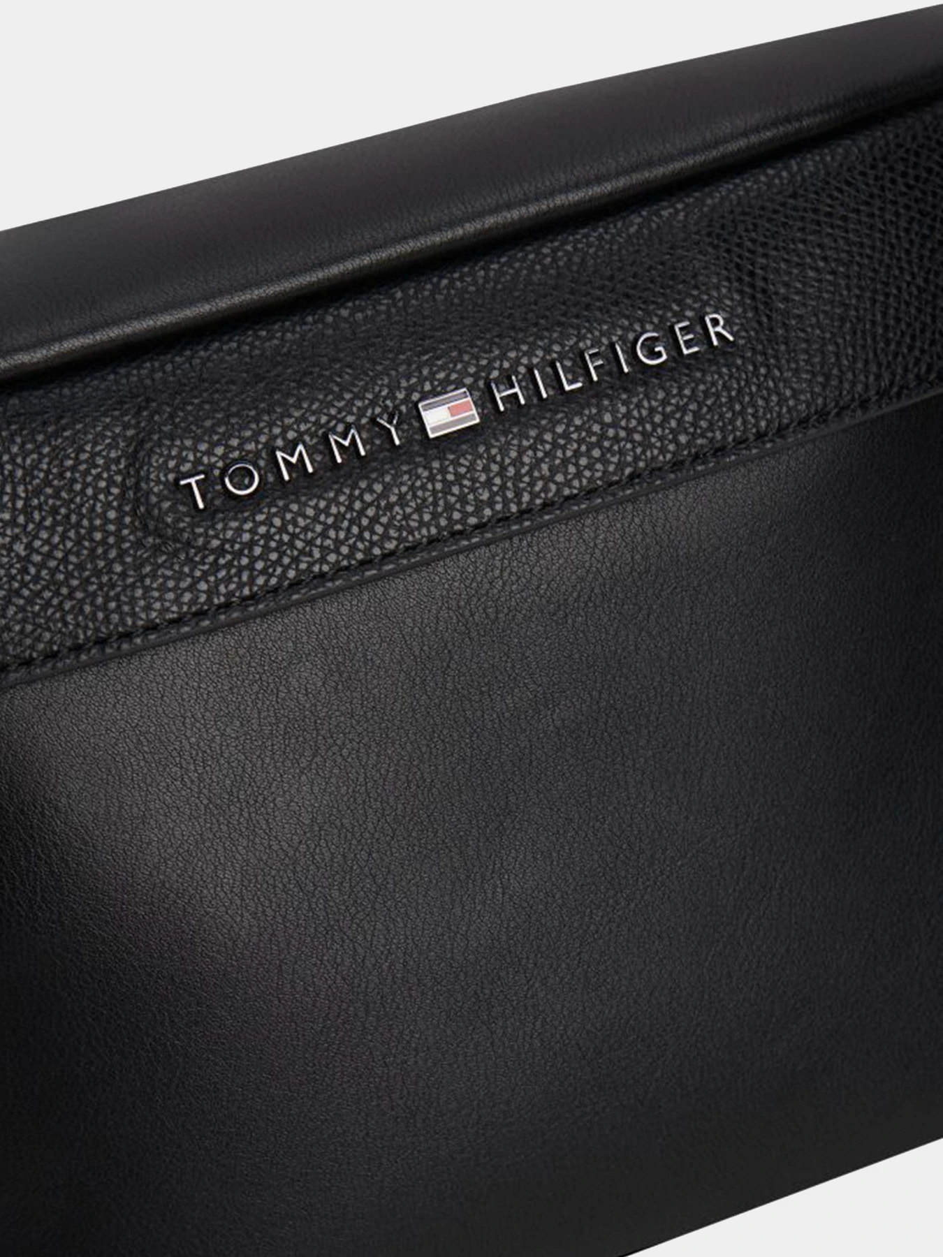 Сумки Tommy Hilfiger модель AM0AM13226-BDS Сумки Tommy Hilfiger модель AM0AM13226-BDS Фото