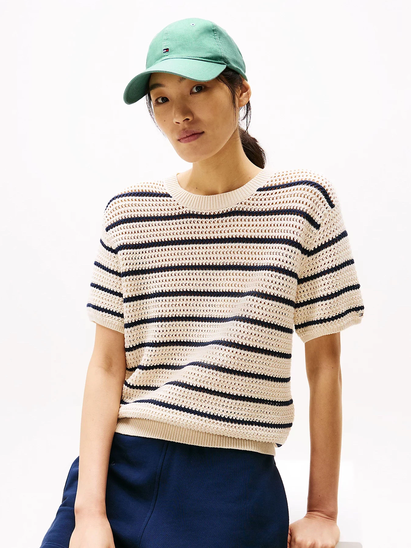 Шапки и кепки Tommy Hilfiger модель AW0AW17130-L3H Фото