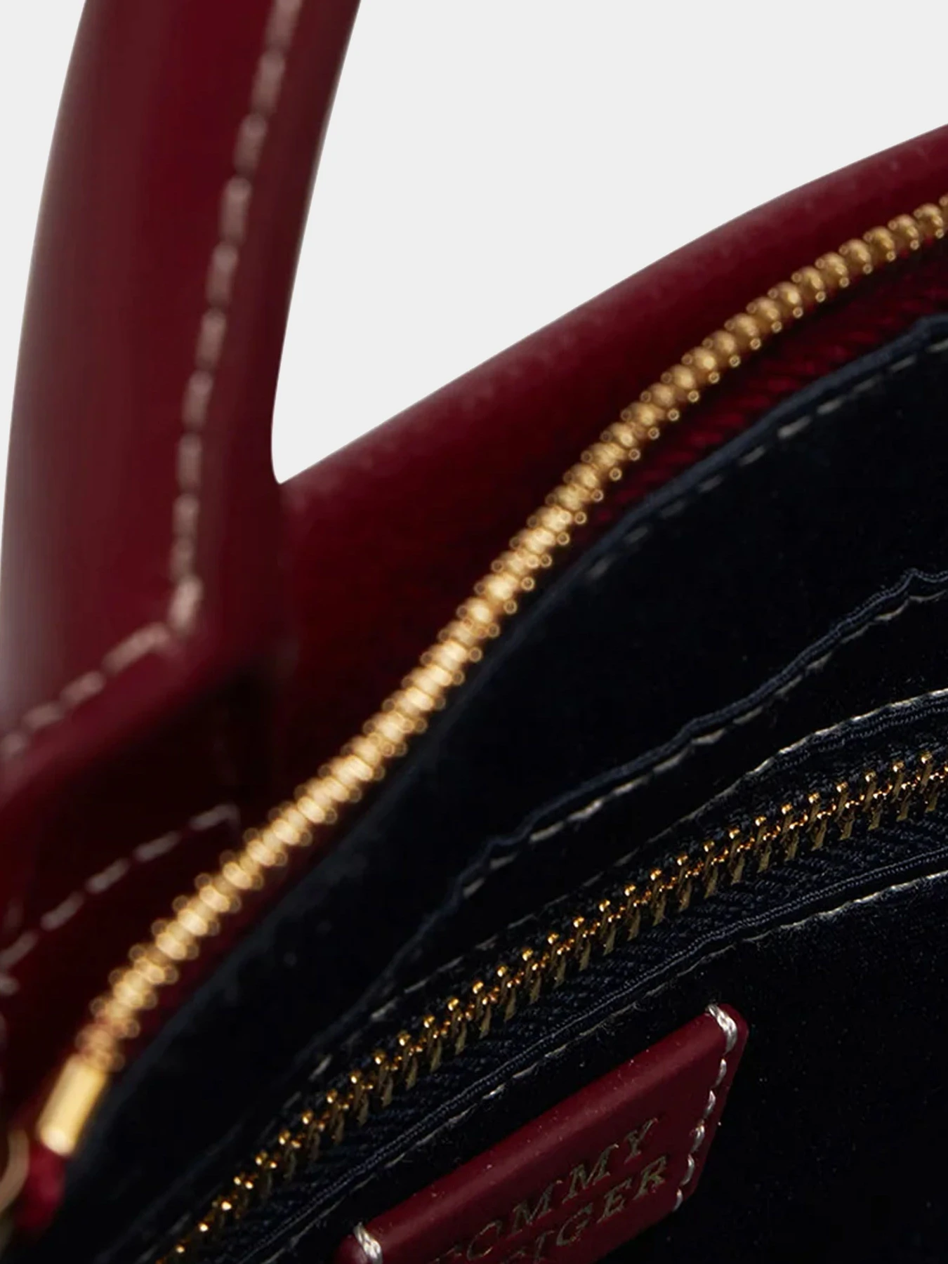 Сумки Tommy Hilfiger модель AW0AW17188-XJS Фото
