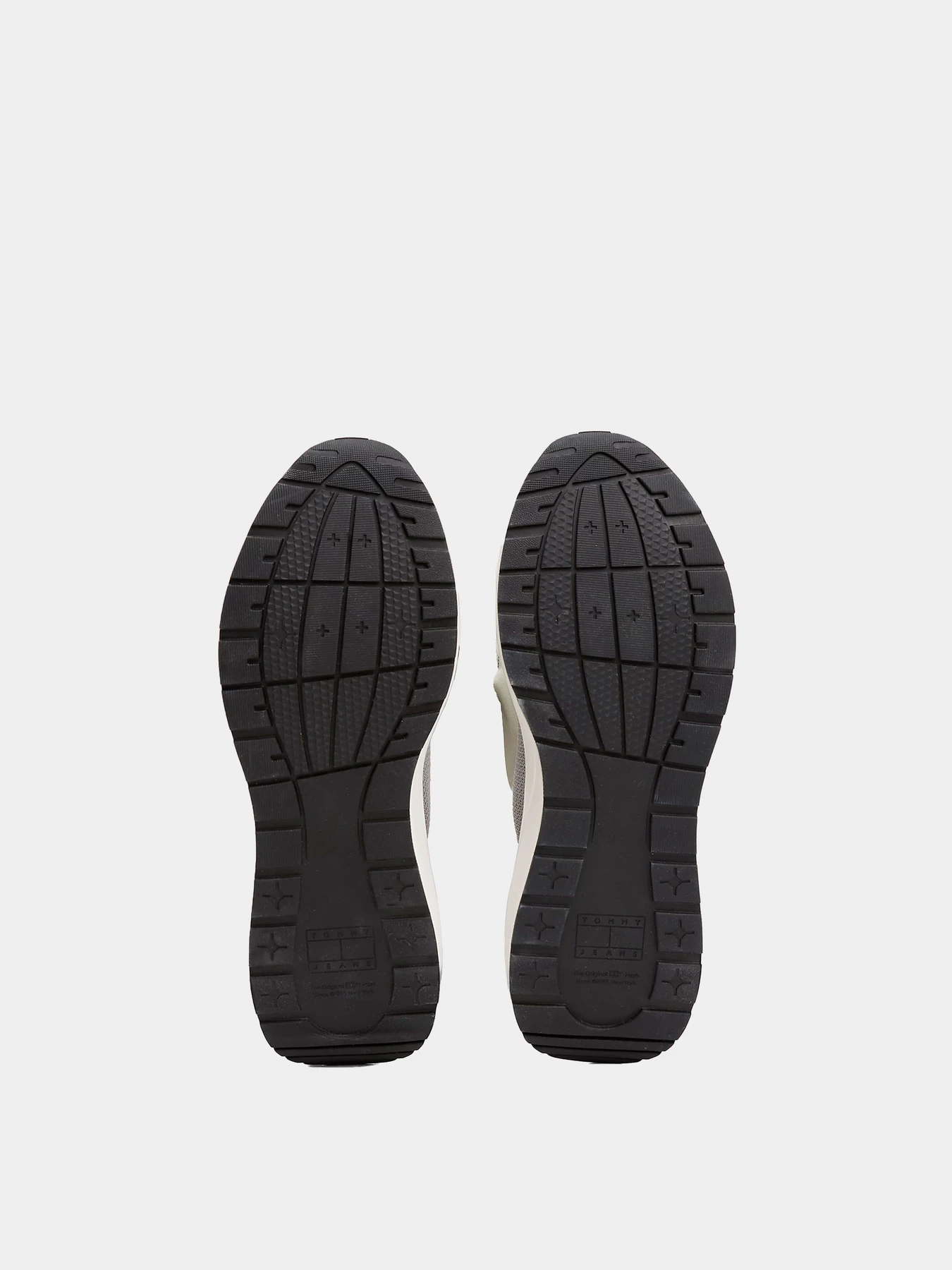 Кроссовки Tommy Hilfiger модель EM0EM01555-PRZ Кроссовки Tommy Hilfiger модель EM0EM01555-PRZ Фото