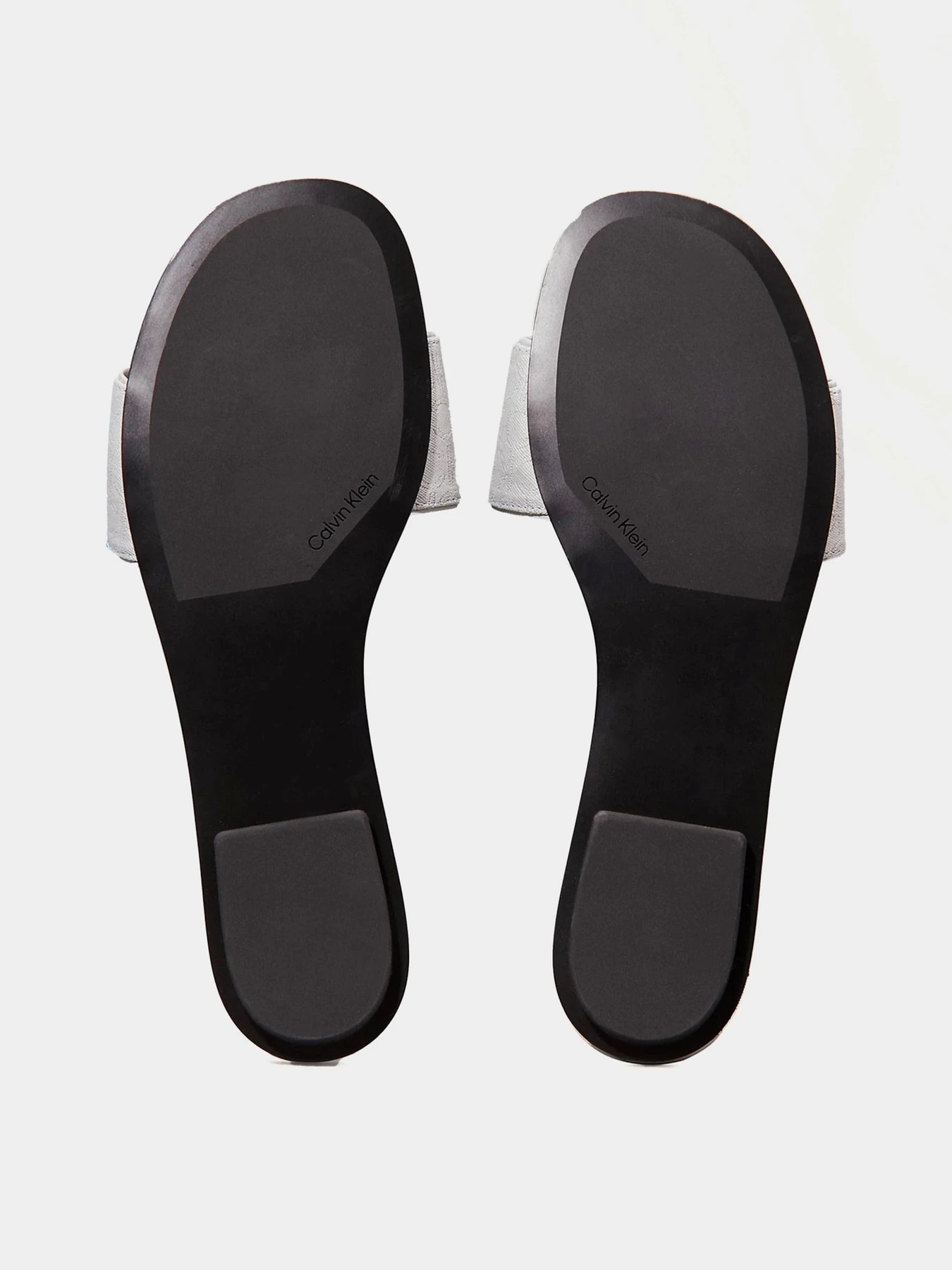 Шлёпанцы Calvin Klein модель HW0HW02388-PDE Шлёпанцы Calvin Klein модель HW0HW02388-PDE Фото