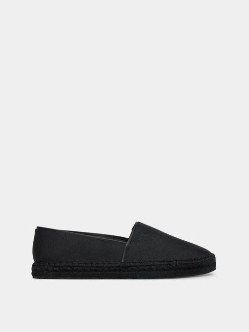 Слипоны и мокасины Calvin Klein модель HW0HW02467-BEH Фото