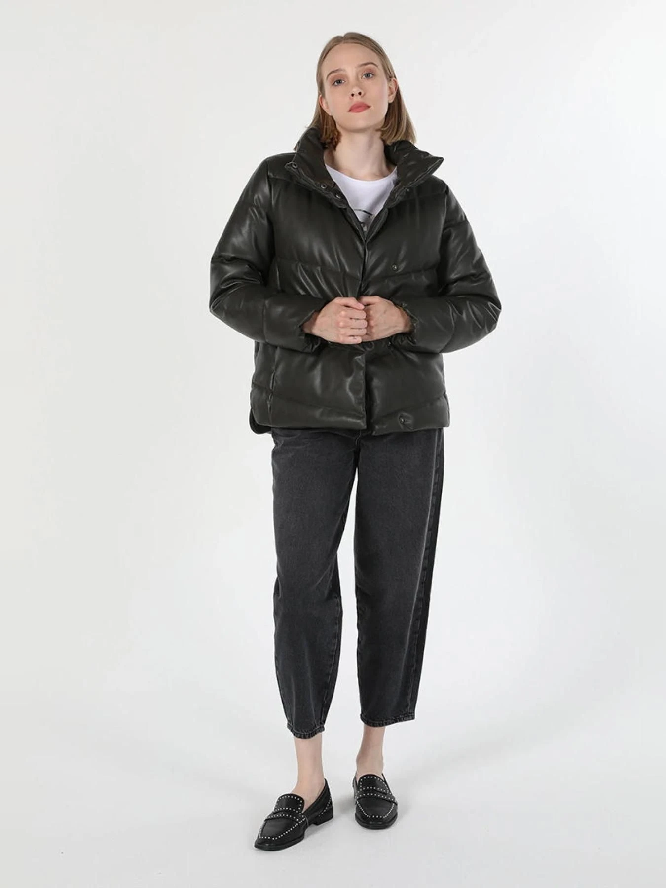 Куртки и дубленки Colin’s модель CL1060236_KHA Куртки и дубленки Colin’s модель CL1060236_KHA Фото