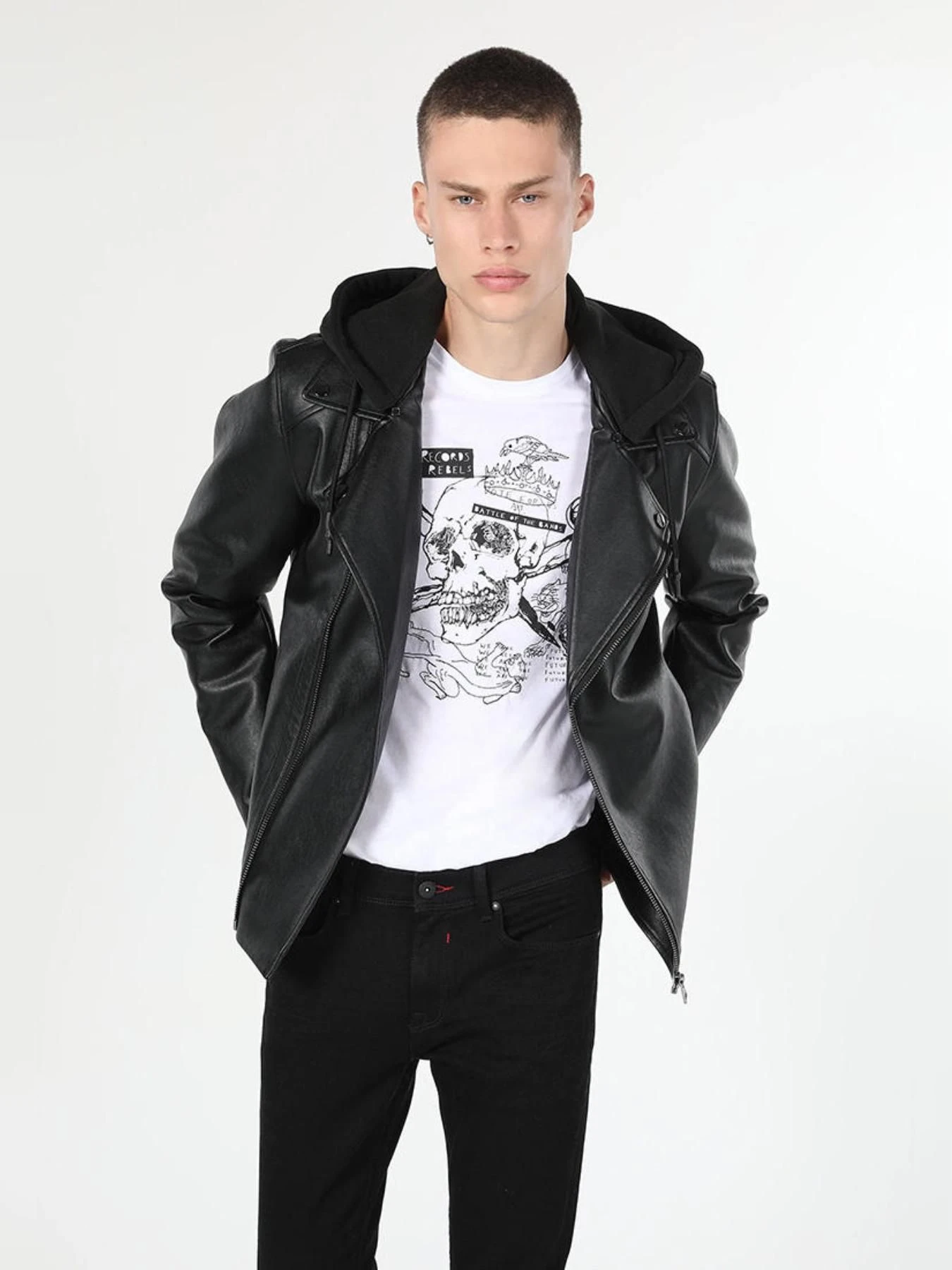 Куртки и дубленки Colin’s модель CL1060745_BLK Куртки и дубленки Colin’s модель CL1060745_BLK Фото