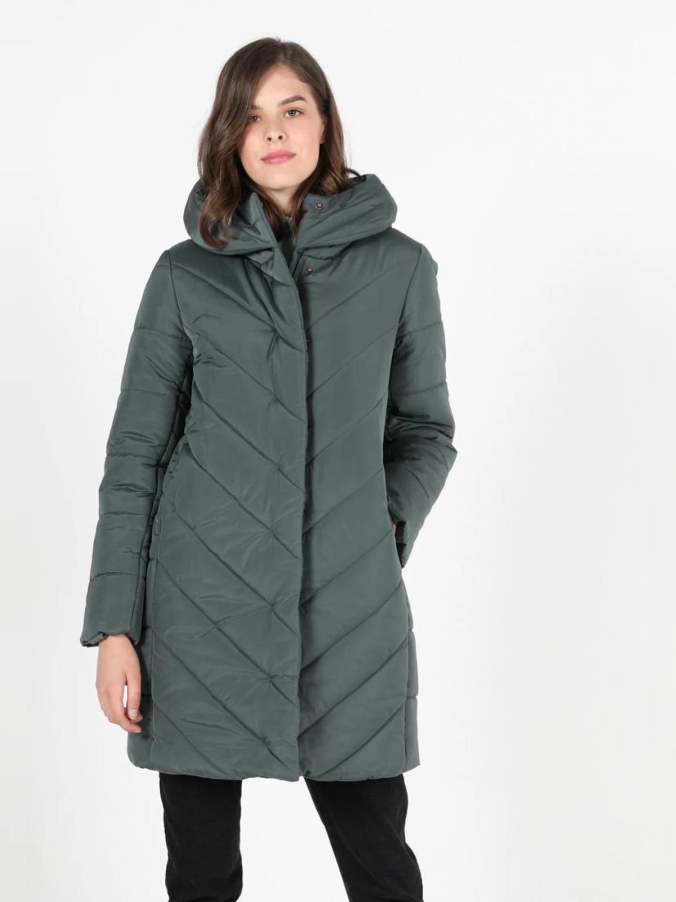 Куртки и дубленки Colin’s модель CL1050794_KHA Куртки и дубленки Colin’s модель CL1050794_KHA Фото