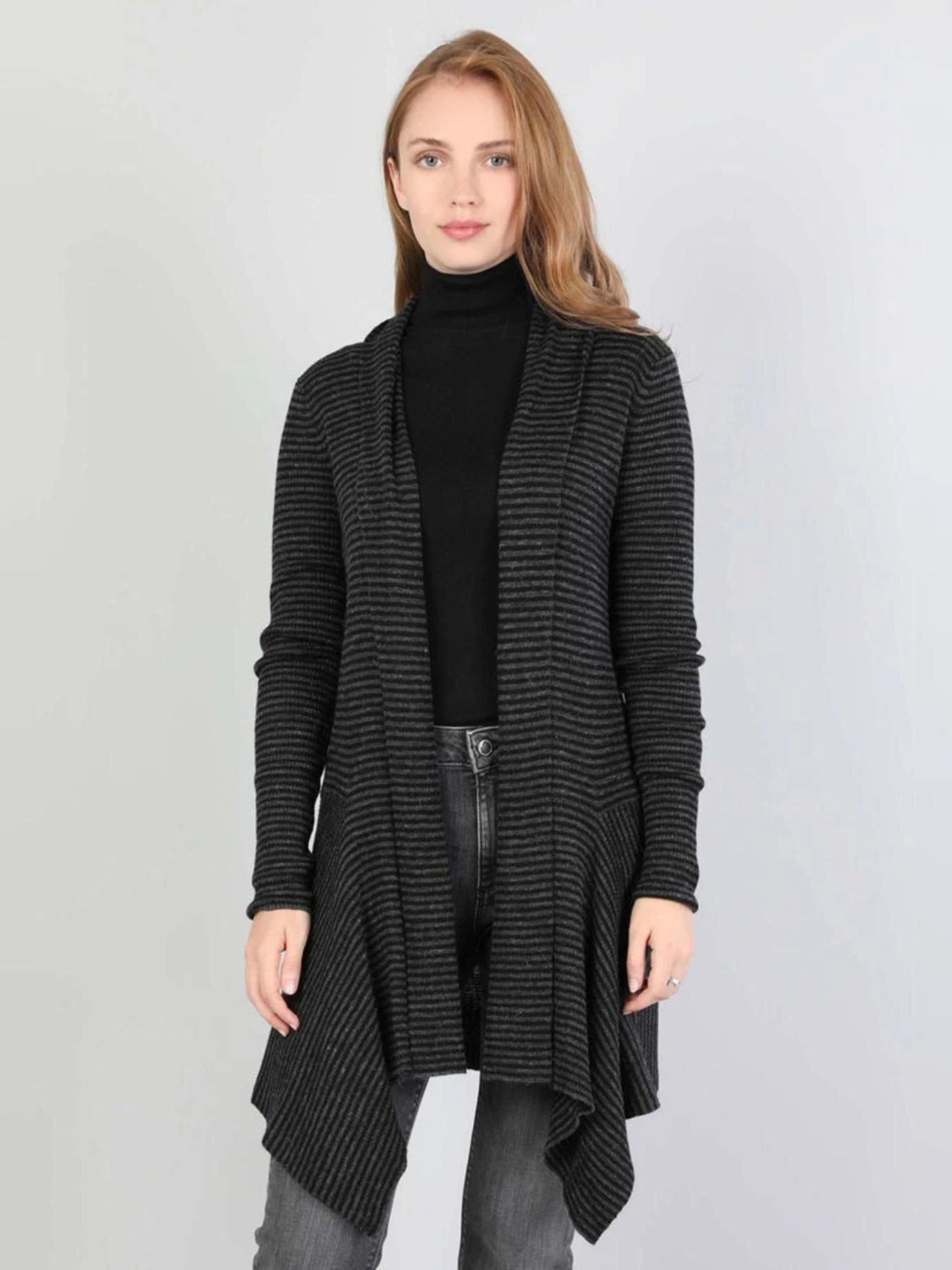 Худи и свитшоты Colin’s модель CL1044880_BLK Фото