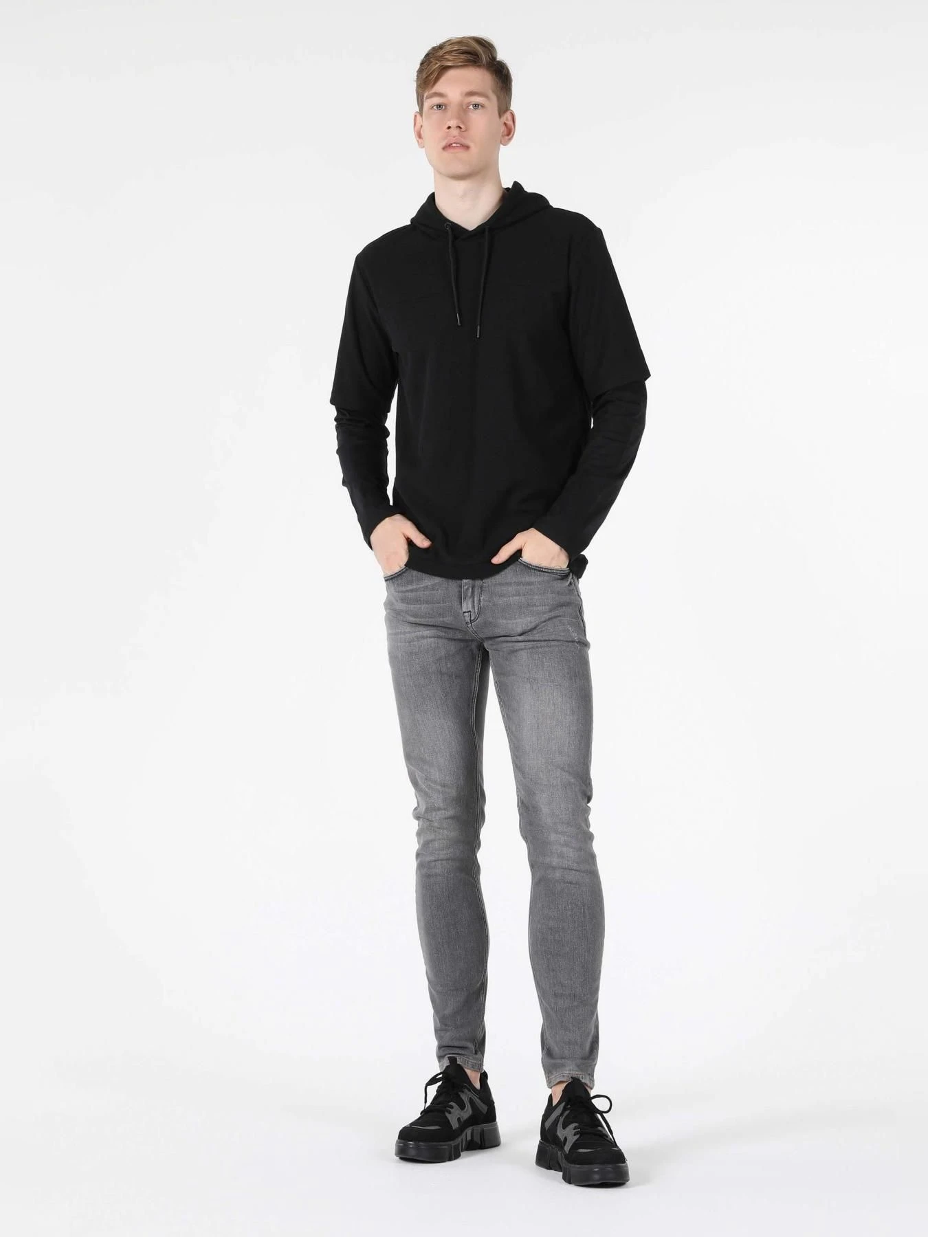Худи и свитшоты Colin’s модель CL1056773_BLK Фото