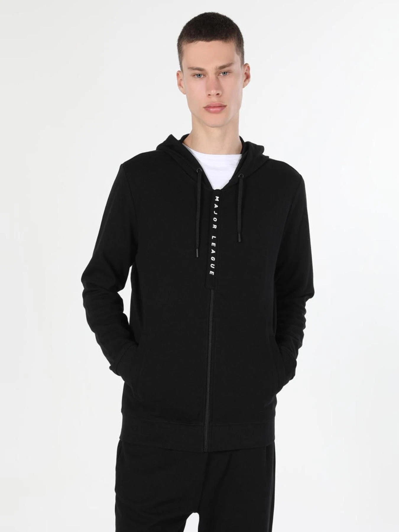 Худи и свитшоты Colin’s модель CL1059670_BLK Фото