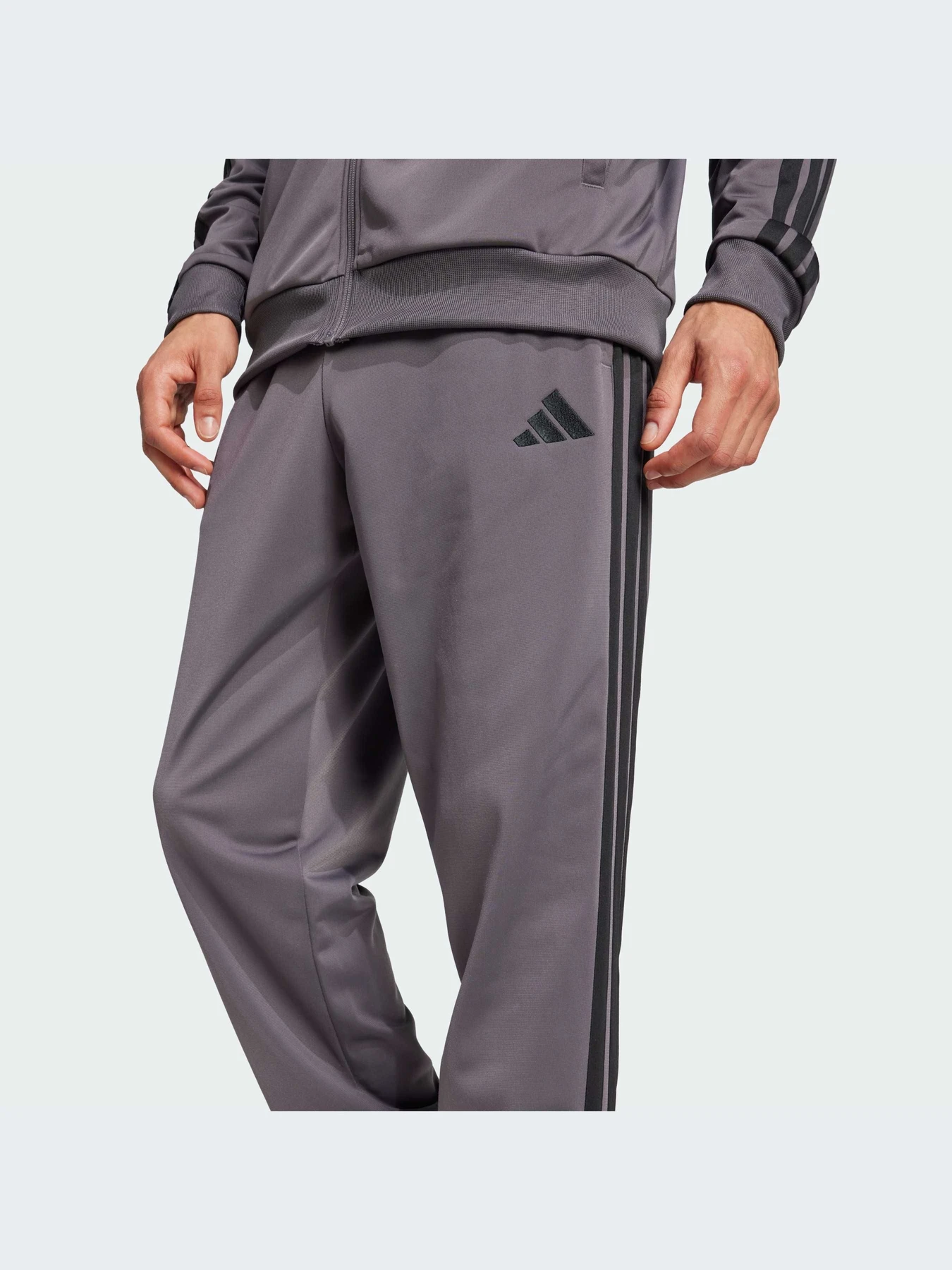 Костюмы Adidas 3 Stripes модель JI8856-KZ Костюмы Adidas 3 Stripes модель JI8856-KZ Фото