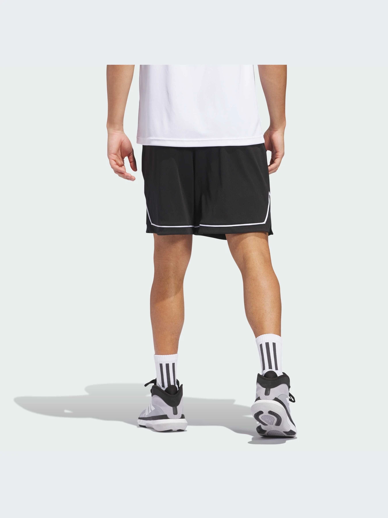 Шорты Adidas модель JN4728-KZ Шорты Adidas модель JN4728-KZ Фото