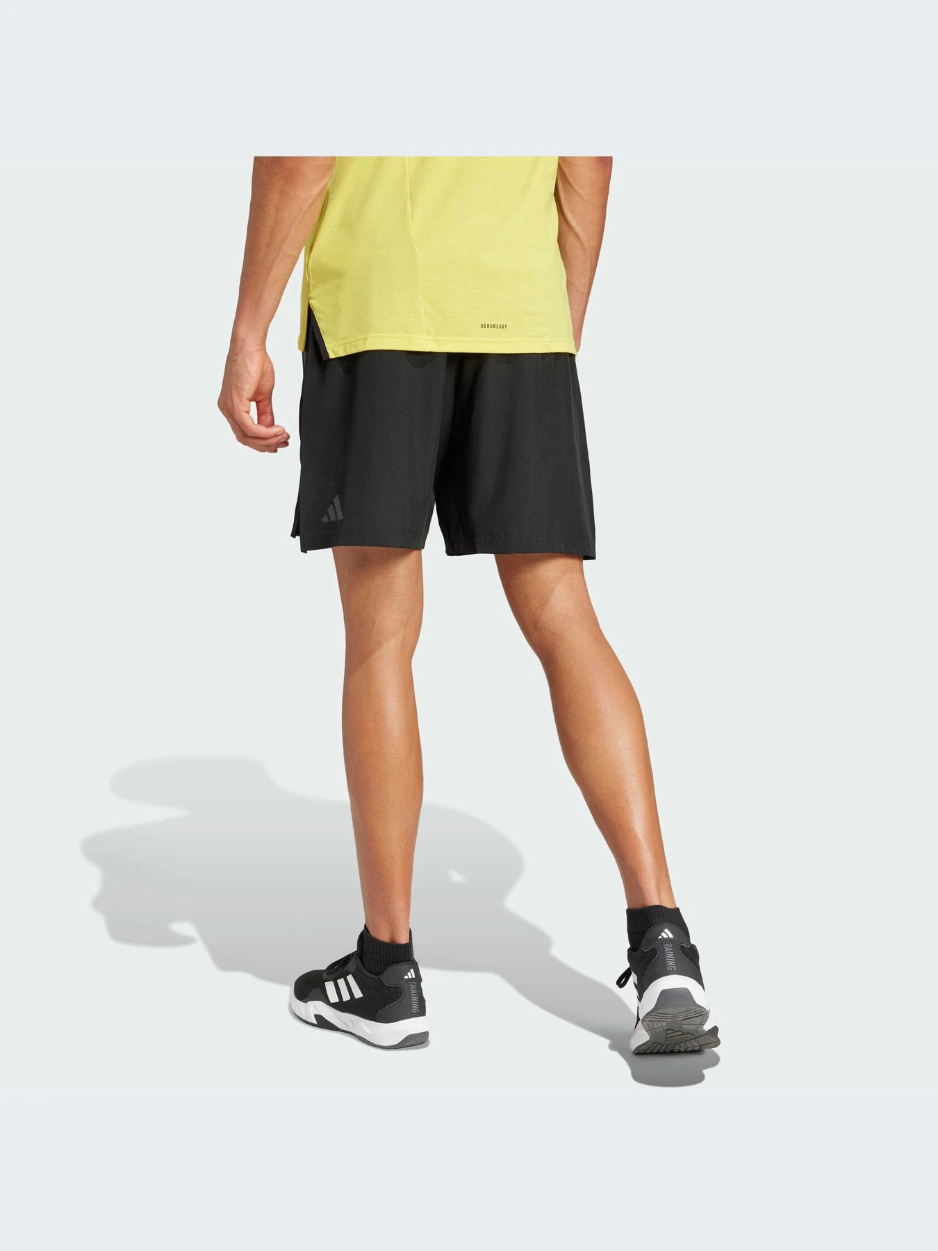 Шорты Adidas модель JE5682-KZ Шорты Adidas модель JE5682-KZ Фото