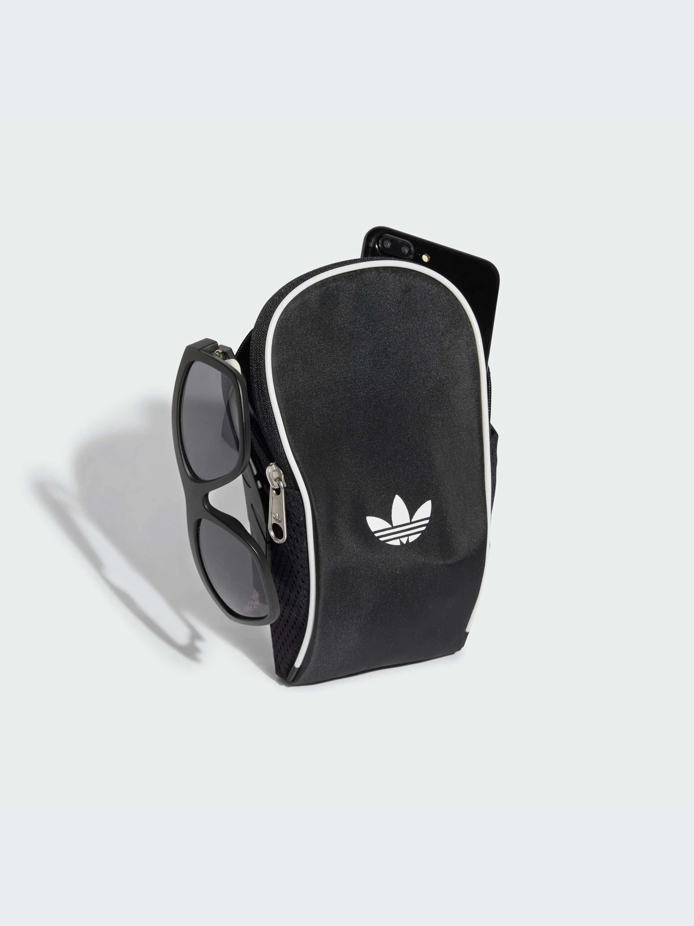 Сумки Adidas модель JD5570-KZ Сумки Adidas модель JD5570-KZ Фото