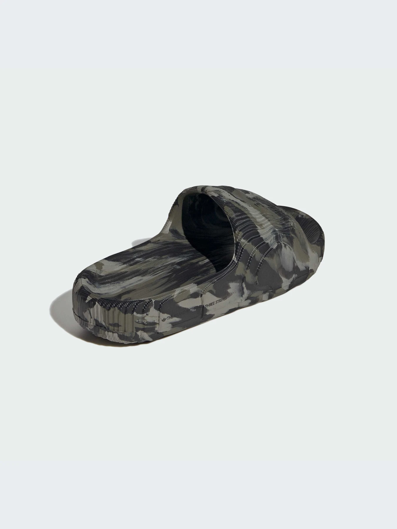 Шлёпанцы Adidas Adilette модель JH9697-KZ Шлёпанцы Adidas Adilette модель JH9697-KZ Фото