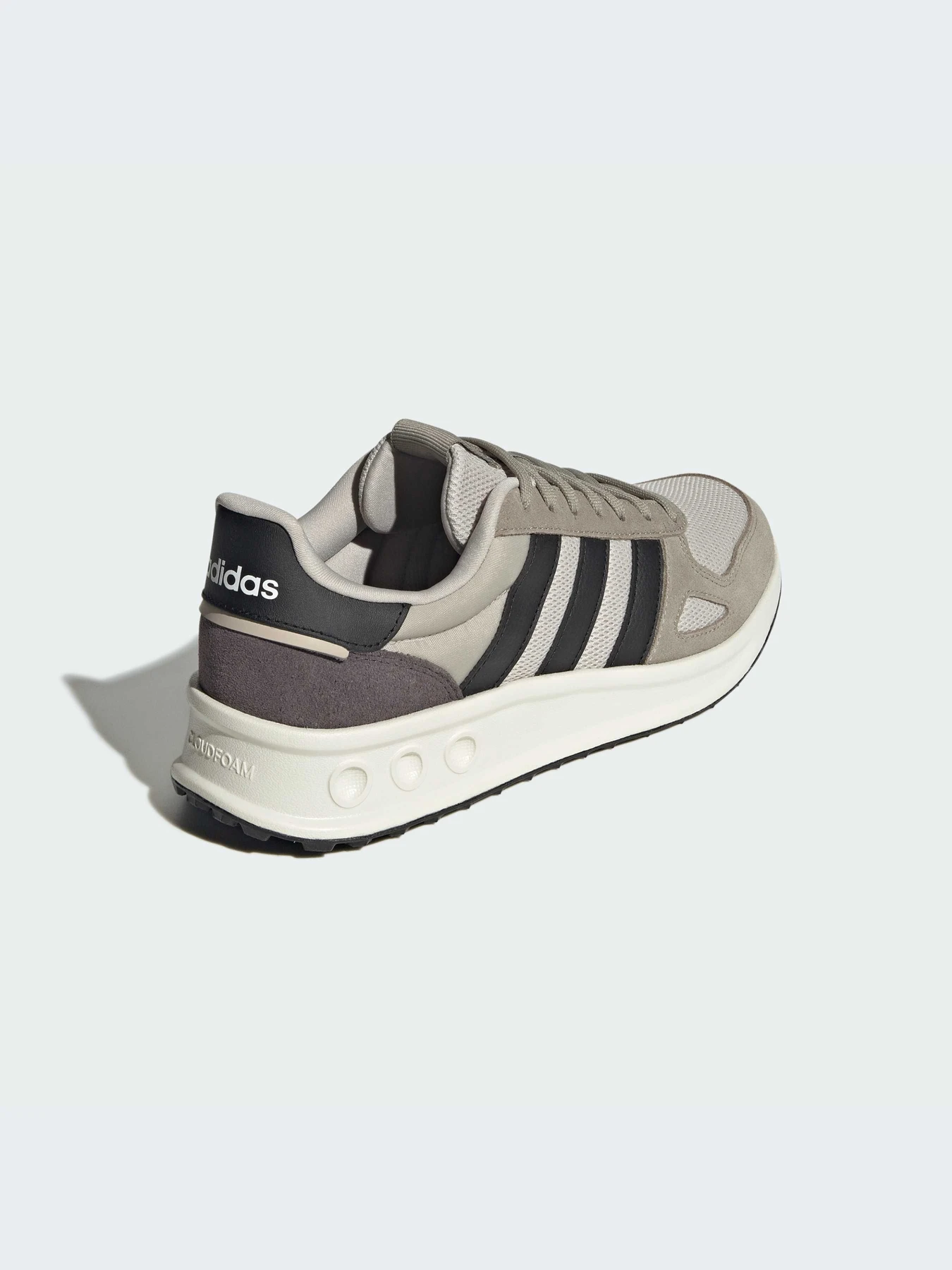 Кроссовки Adidas модель JI4869-KZ Кроссовки Adidas модель JI4869-KZ Фото