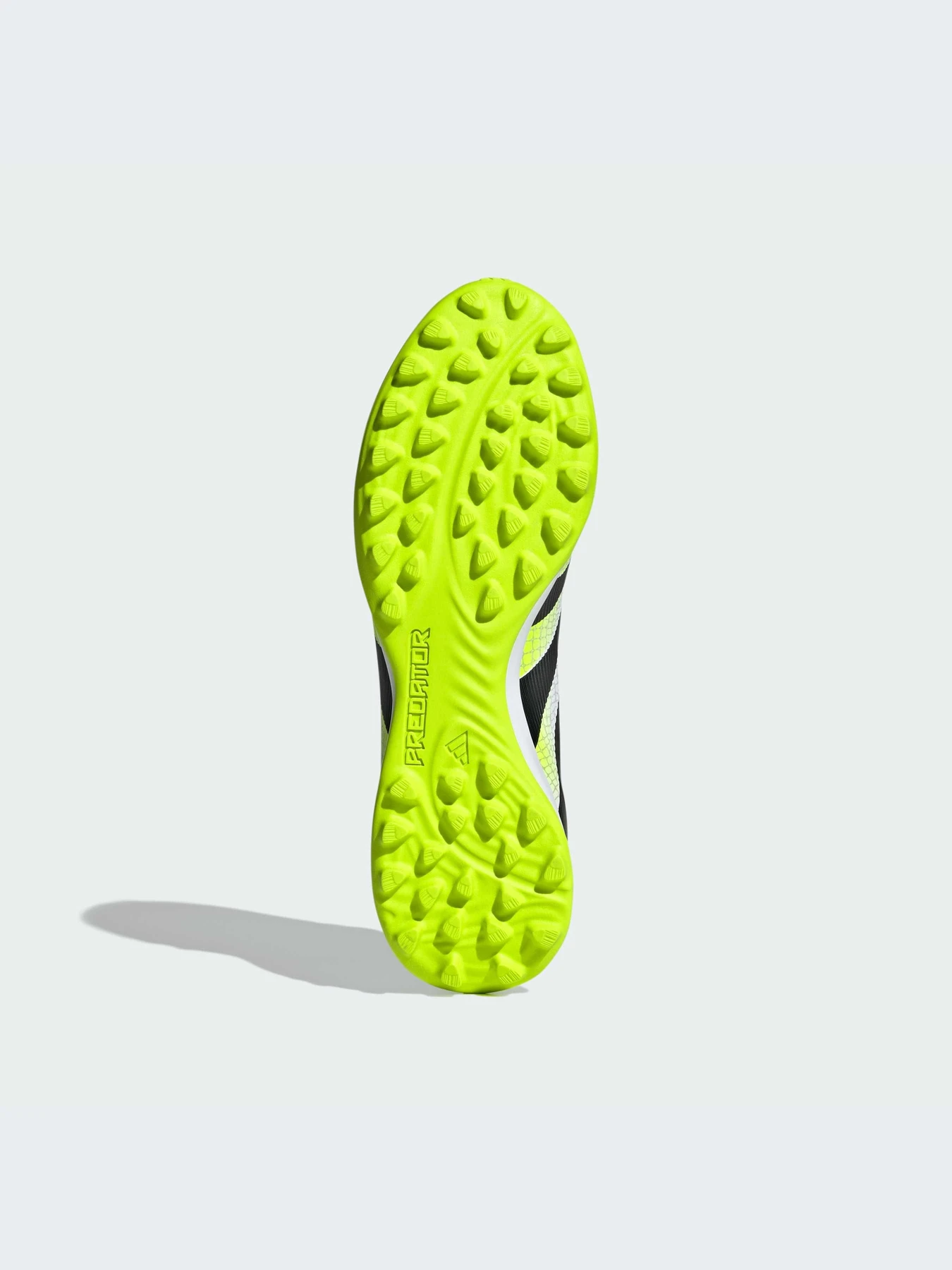 Кроссовки Adidas Predator модель JI1132-KZ Кроссовки Adidas Predator модель JI1132-KZ Фото